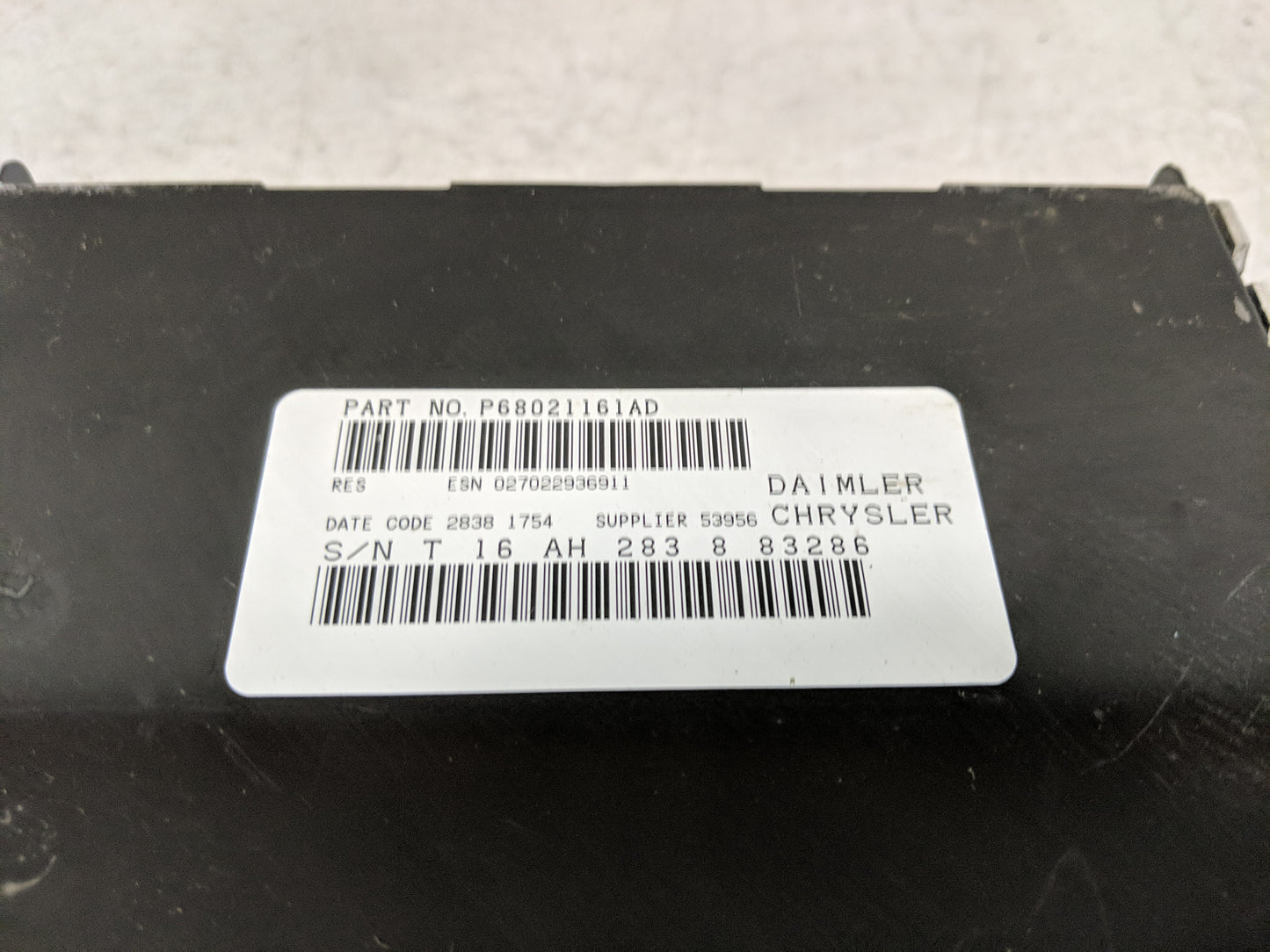 2008-2010 Dodge Charger Radio AM FM Cd Player Receiver Replacement P/N:P68021161AD Fits Fits 2008 2009 2010 OEM Used Auto Pa