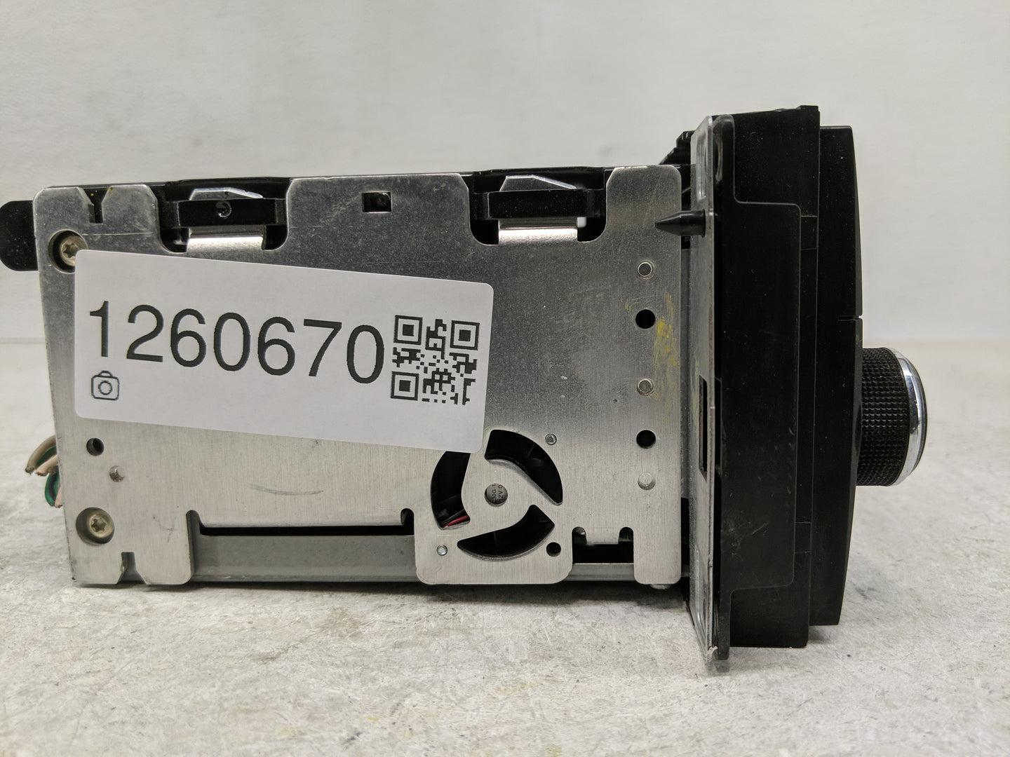 2008-2010 Dodge Charger Radio AM FM Cd Player Receiver Replacement P/N:P68021161AD Fits Fits 2008 2009 2010 OEM Used Auto Pa