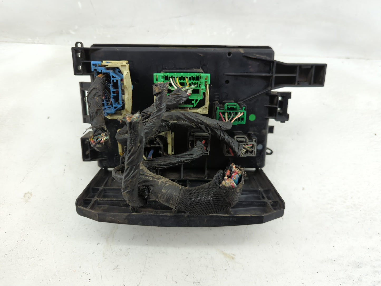 2008 Dodge Charger Fusebox Fuse Box Panel Relay Module P/N:P04692170AG Fits OEM Used Auto Parts - Oemusedautoparts1.com