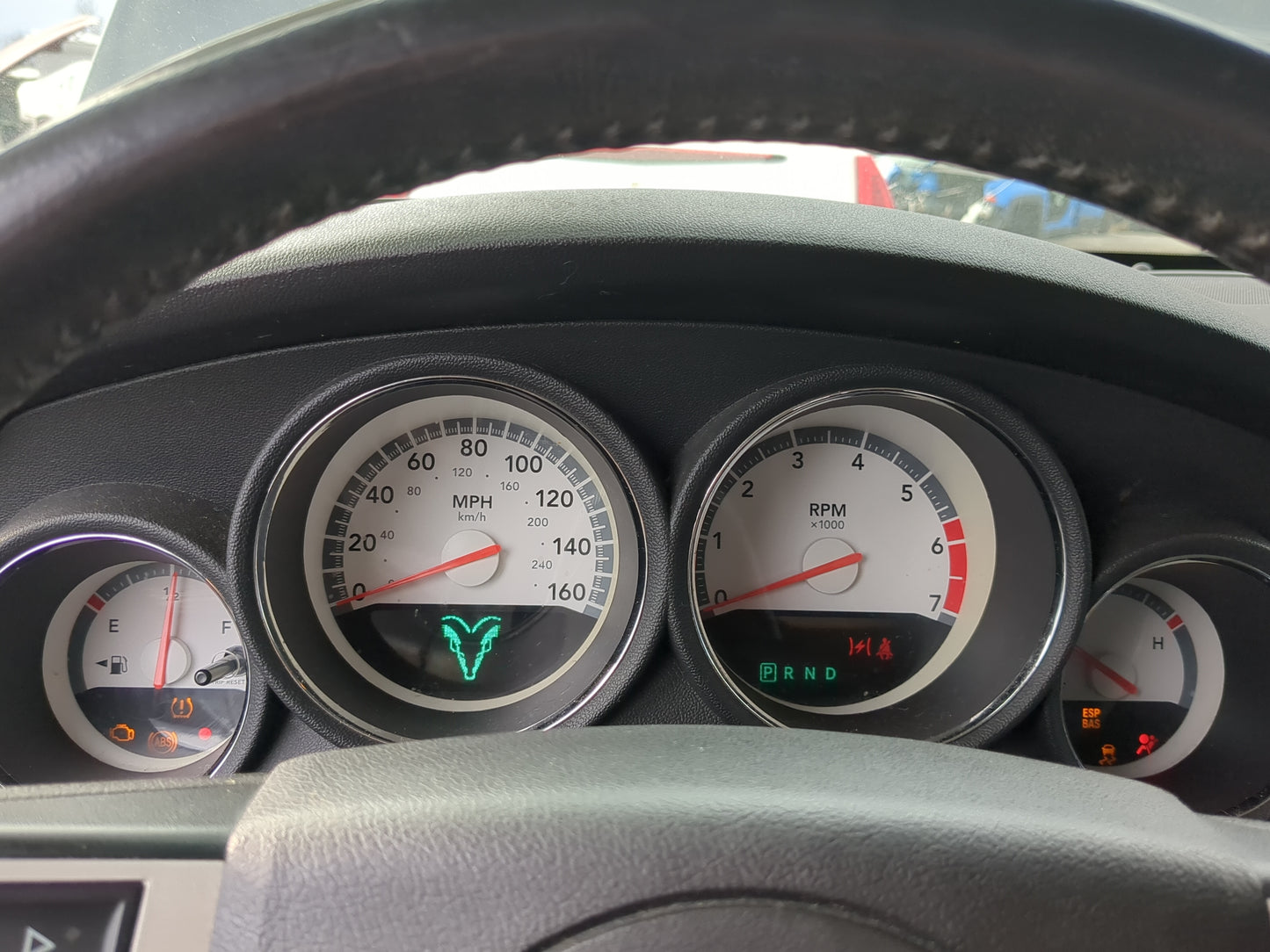 2007-2008 Dodge Charger Instrument Cluster Speedometer Gauges Fits Fits 2007 2008 OEM Used Auto Parts - Oemusedautoparts1.co