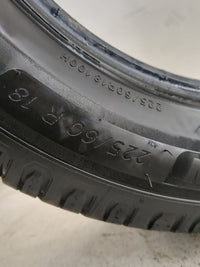 Used Tire 225/60R18 MICHELIN DEFENDER 2 100H - Tread Depth 10/32 - Oemusedautoparts1.com