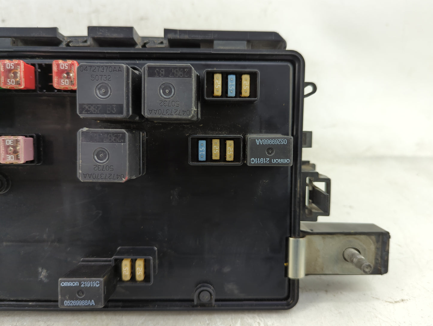 2008 Dodge Charger Fusebox Fuse Box Panel Relay Module P/N:P04692170AG Fits OEM Used Auto Parts - Oemusedautoparts1.com