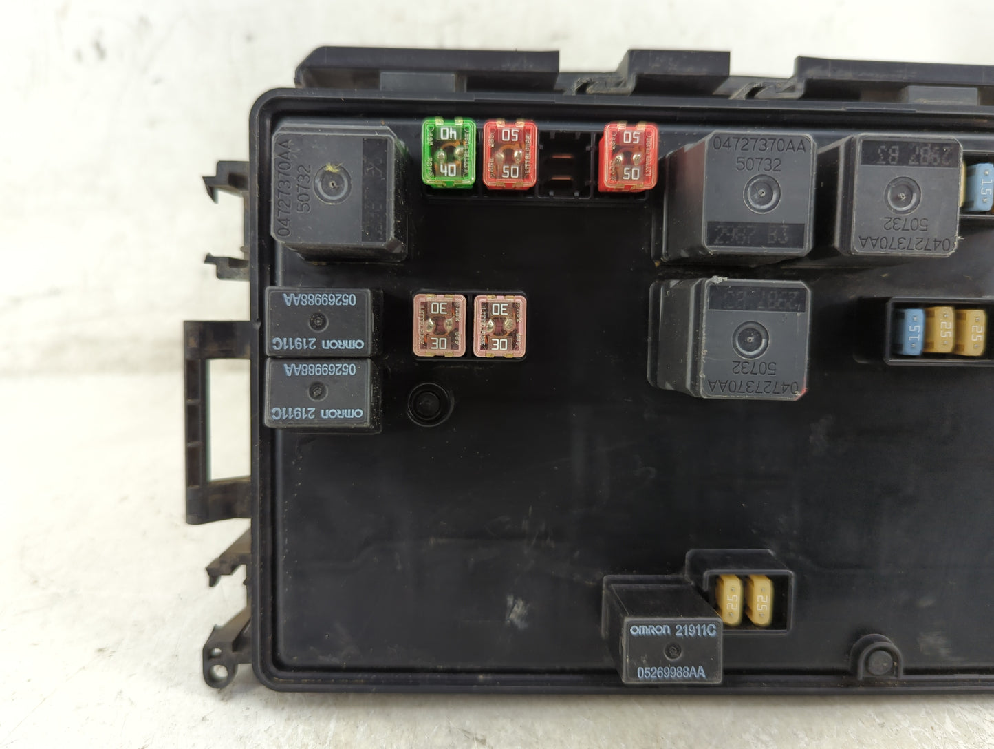 2008 Dodge Charger Fusebox Fuse Box Panel Relay Module P/N:P04692170AG Fits OEM Used Auto Parts - Oemusedautoparts1.com