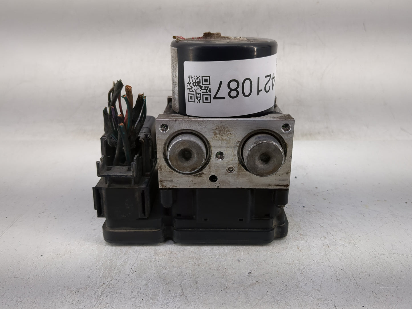 2008 Dodge Charger ABS Pump Control Module Replacement P/N:00405278C000 Fits OEM Used Auto Parts - Oemusedautoparts1.com