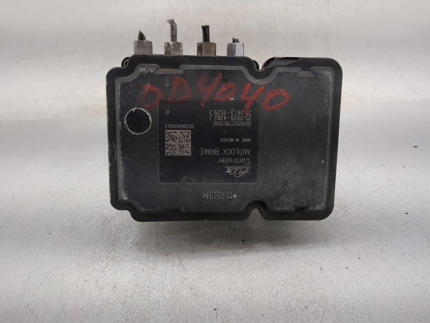 2008 Dodge Charger ABS Pump Control Module Replacement P/N:00405278C000 Fits OEM Used Auto Parts - Oemusedautoparts1.com