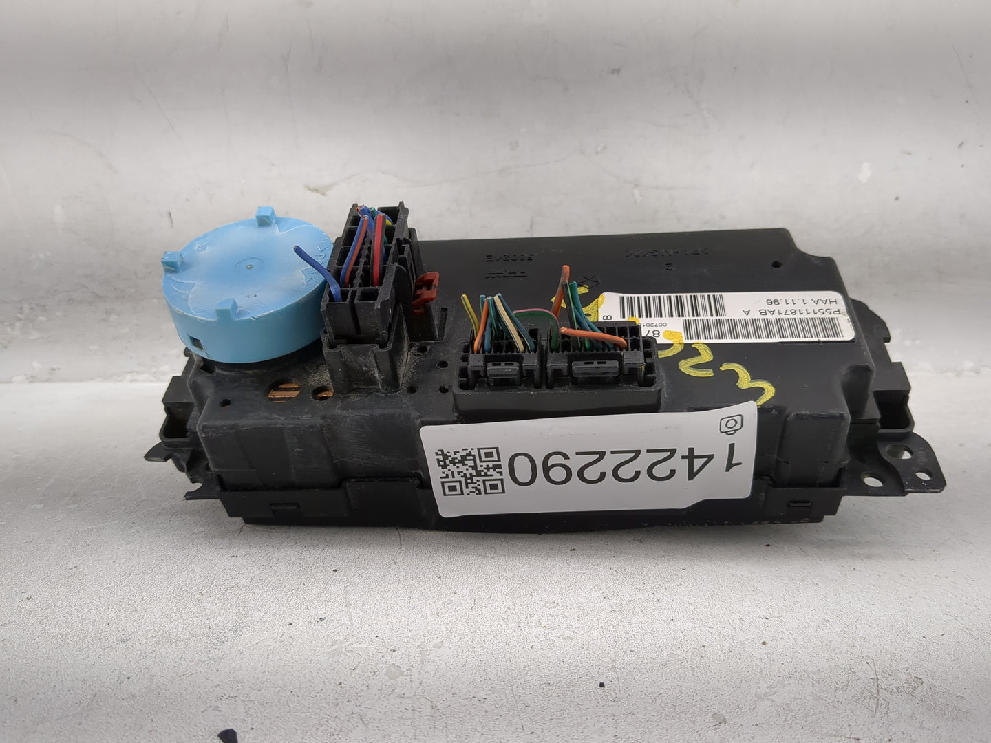 2008-2010 Dodge Charger Climate Control Module Temperature AC/Heater Replacement P/N:P55111871AB Fits Fits 2008 2009 2010 OE