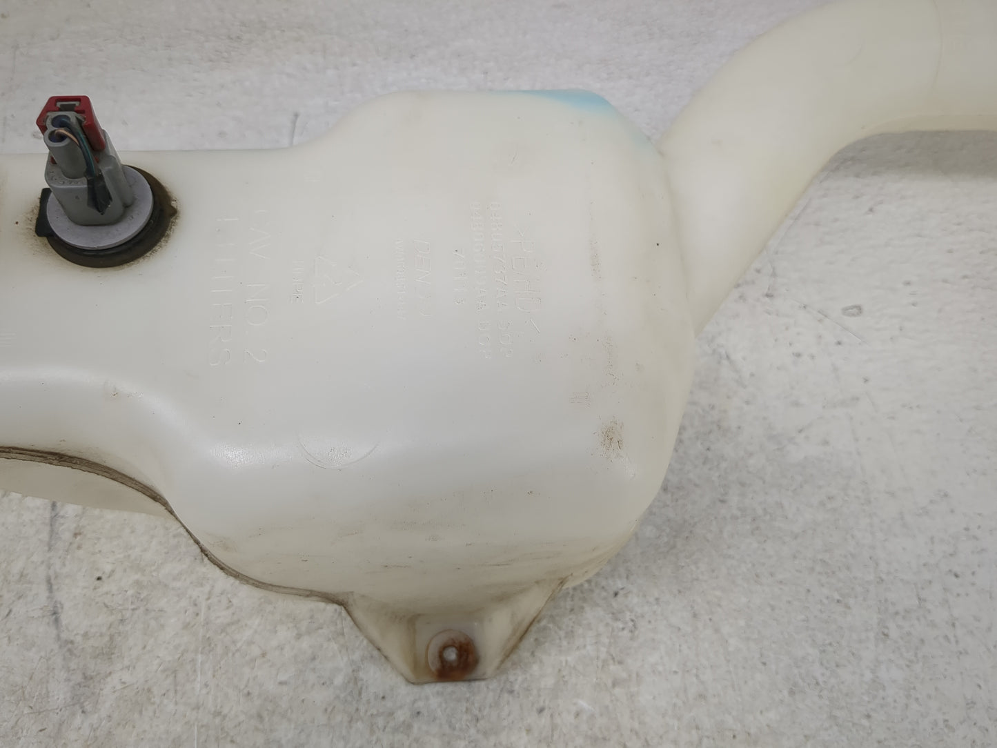 2006-2010 Dodge Charger Windshield Washer Fluid Reservoir Bottle Oem - Oemusedautoparts1.com