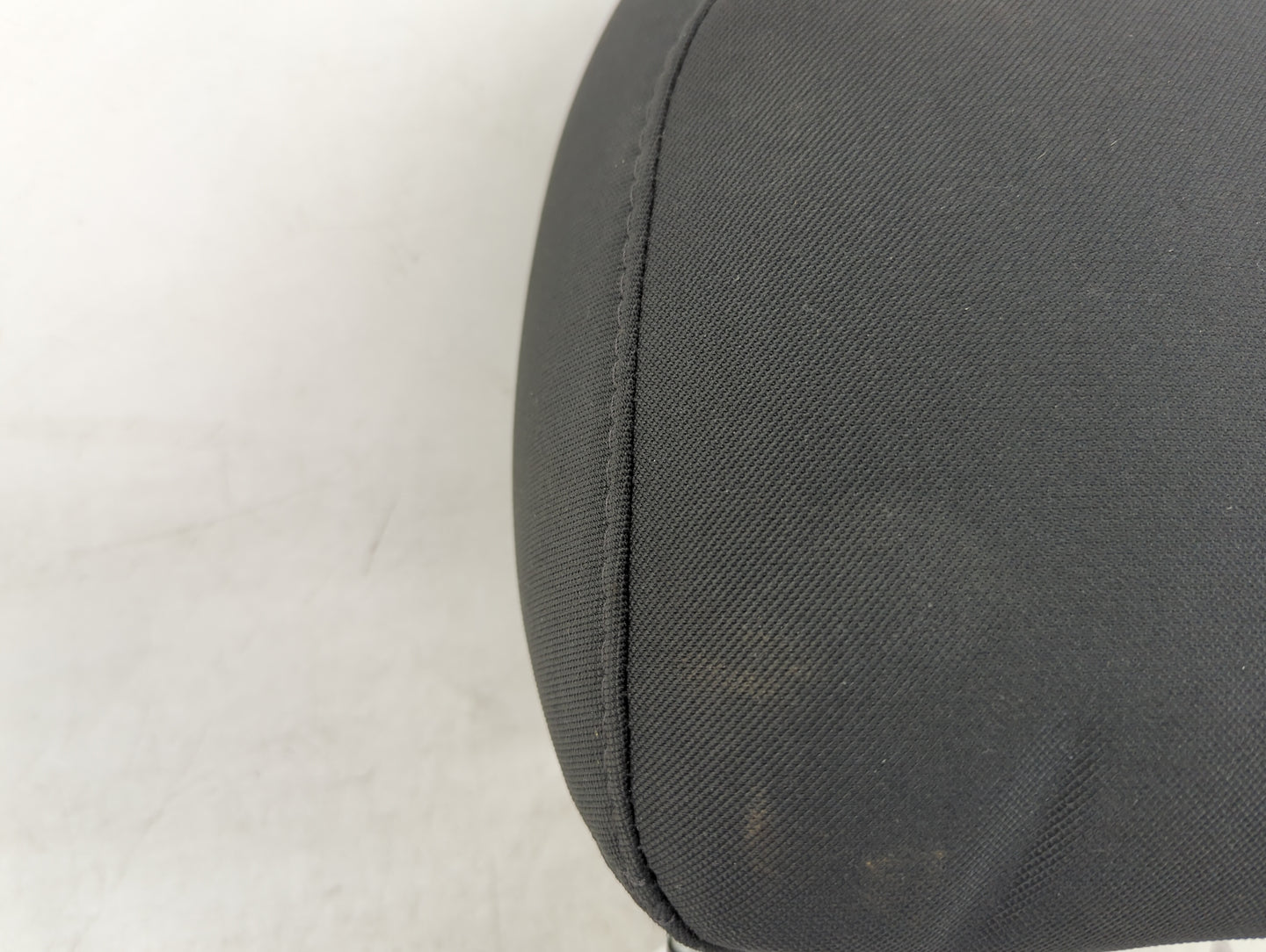 2006-2008 Dodge Charger Headrest Head Rest Front Driver Seat Black - Oemusedautoparts1.com