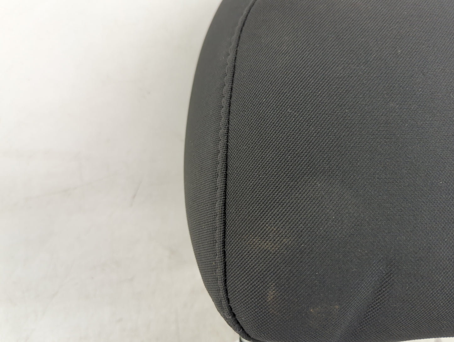 2006-2008 Dodge Charger Headrest Head Rest Front Driver Seat Black - Oemusedautoparts1.com