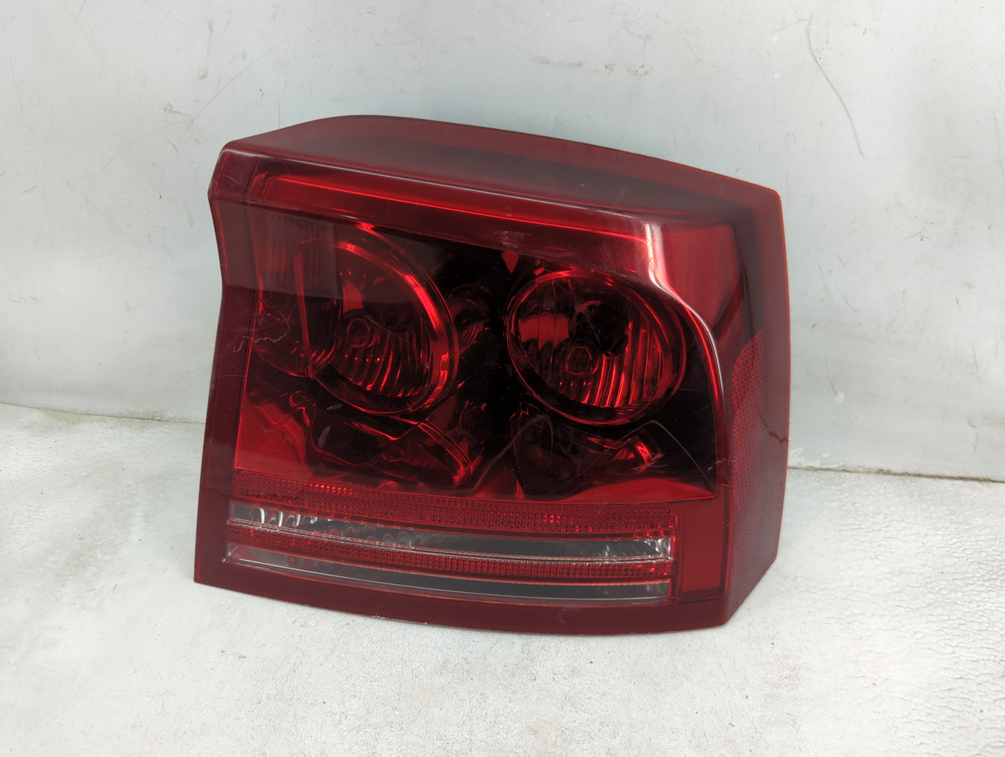 2006-2008 Dodge Charger Tail Light Assembly Passenger Right OEM Fits Fits 2006 2007 2008 OEM Used Auto Parts - Oemusedautopa