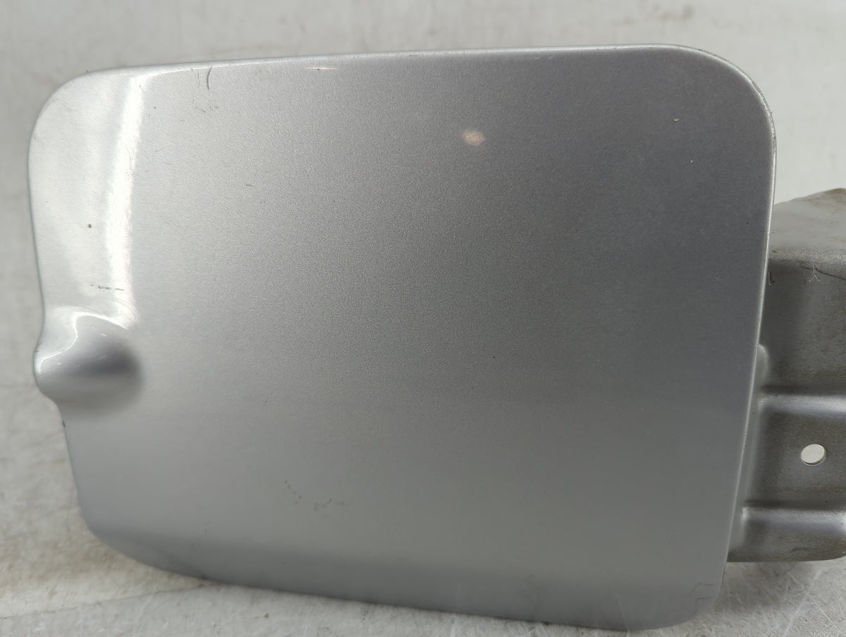 2008 Dodge Charger Fuel Tank Door Lid Gas Tank Silver - Oemusedautoparts1.com