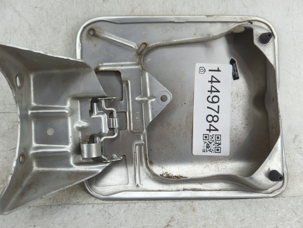 2008 Dodge Charger Fuel Tank Door Lid Gas Tank Silver - Oemusedautoparts1.com