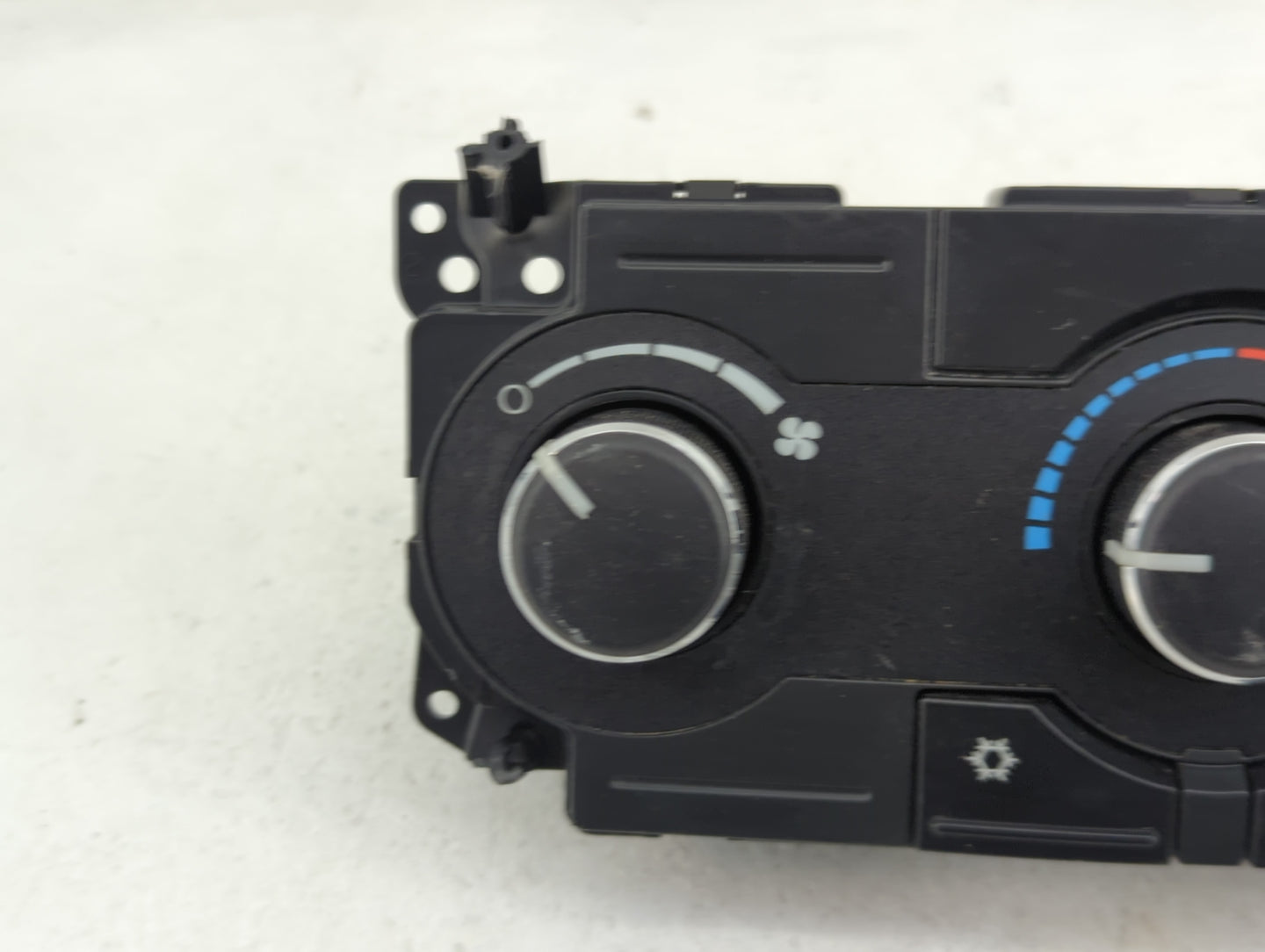 2008-2010 Dodge Charger Climate Control Module Temperature AC/Heater Replacement P/N:P55111871AB Fits Fits 2008 2009 2010 OE
