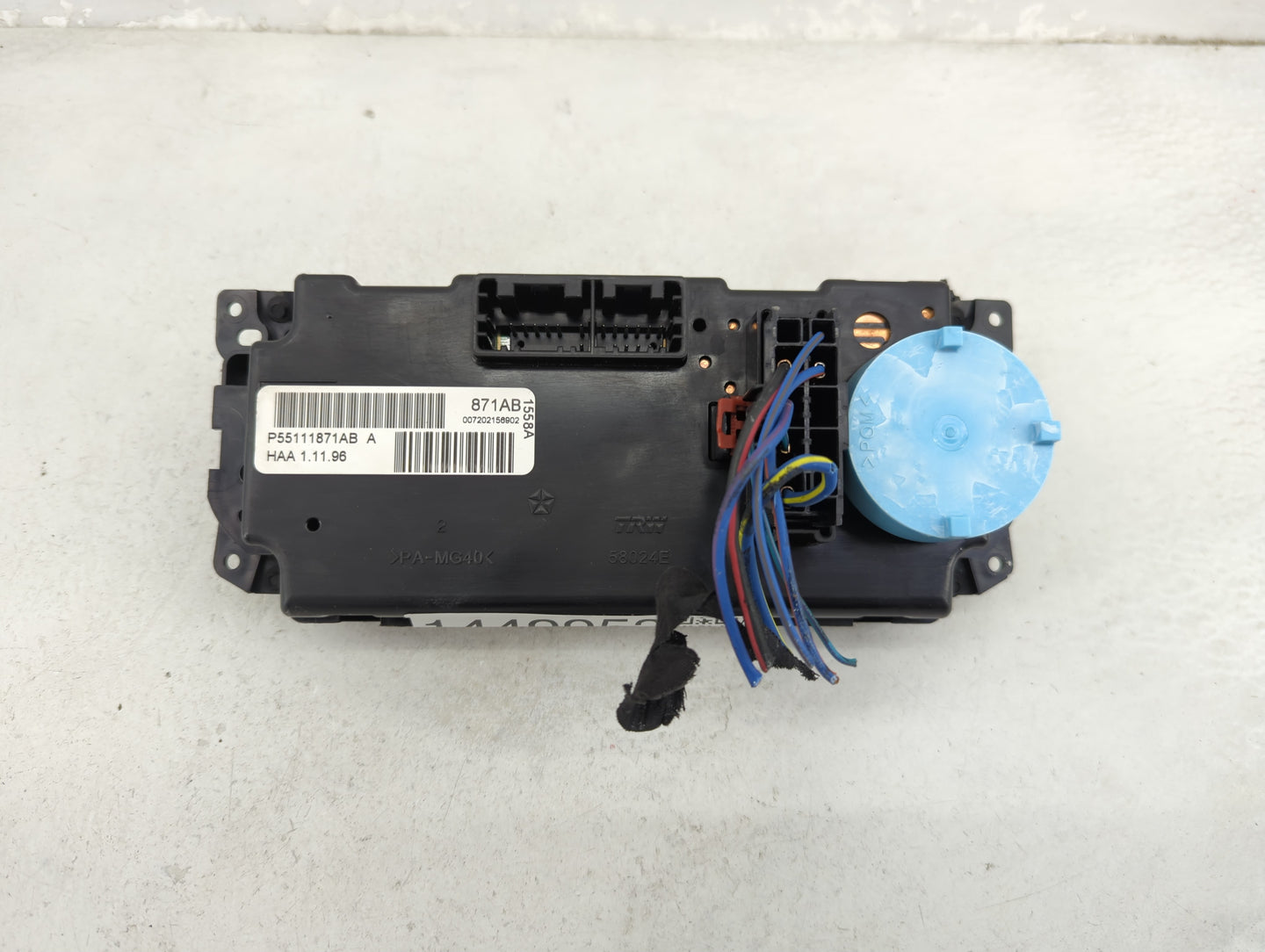 2008-2010 Dodge Charger Climate Control Module Temperature AC/Heater Replacement P/N:P55111871AB Fits Fits 2008 2009 2010 OE