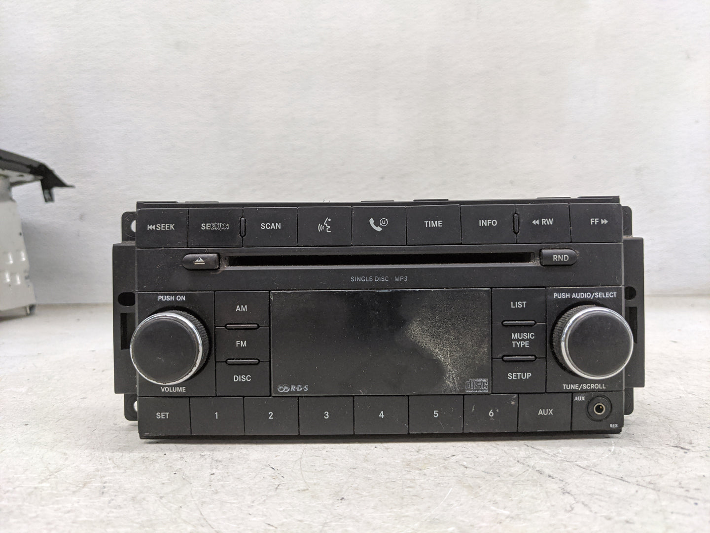 2008-2009 Dodge Charger Radio AM FM Cd Player Receiver Replacement P/N:P05064410AE A2C53241149 Fits Fits 2008 2009 2010 OEM 