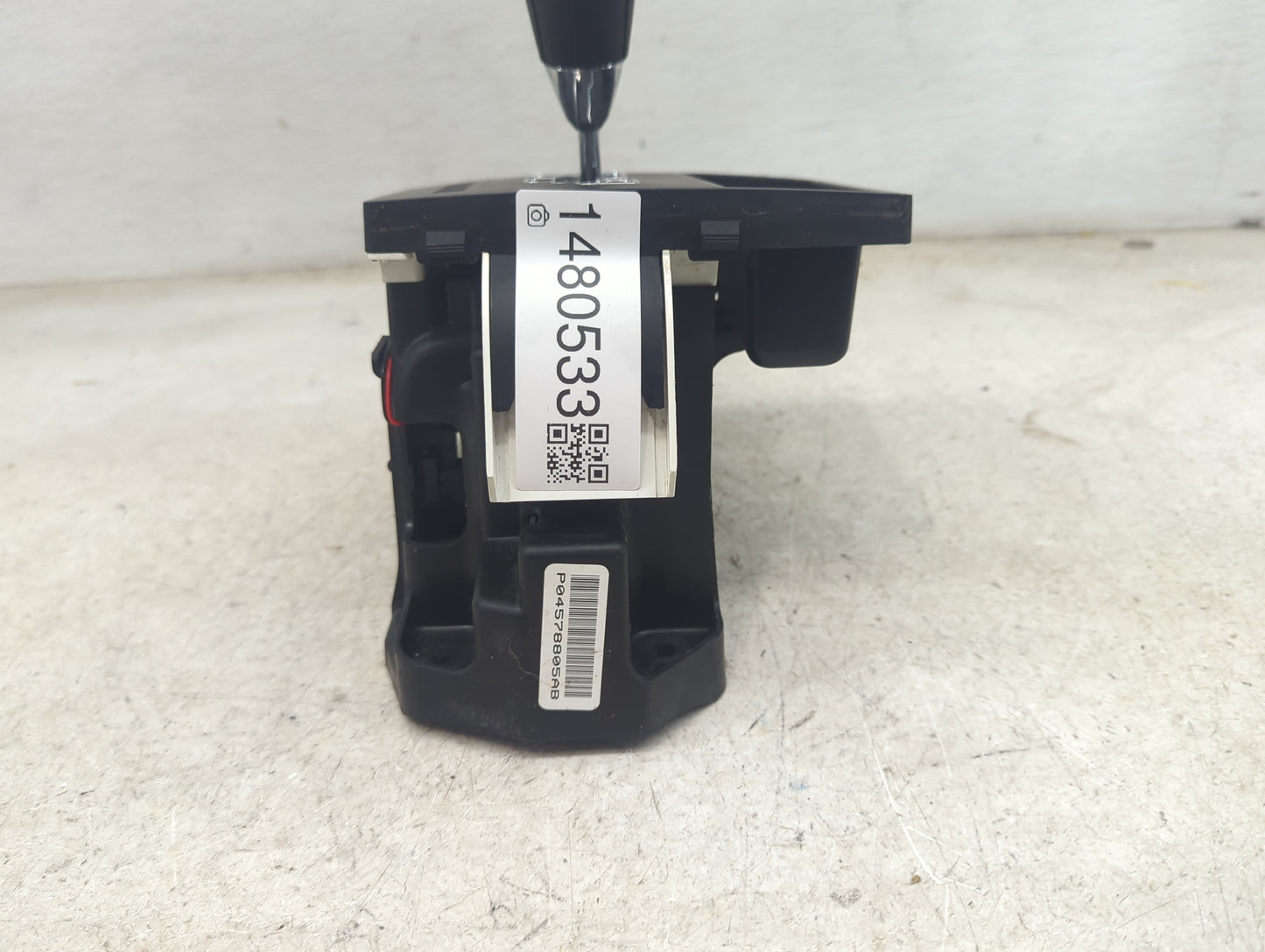 2008 Dodge Charger Floor Console Assembly Shifter - Oemusedautoparts1.com