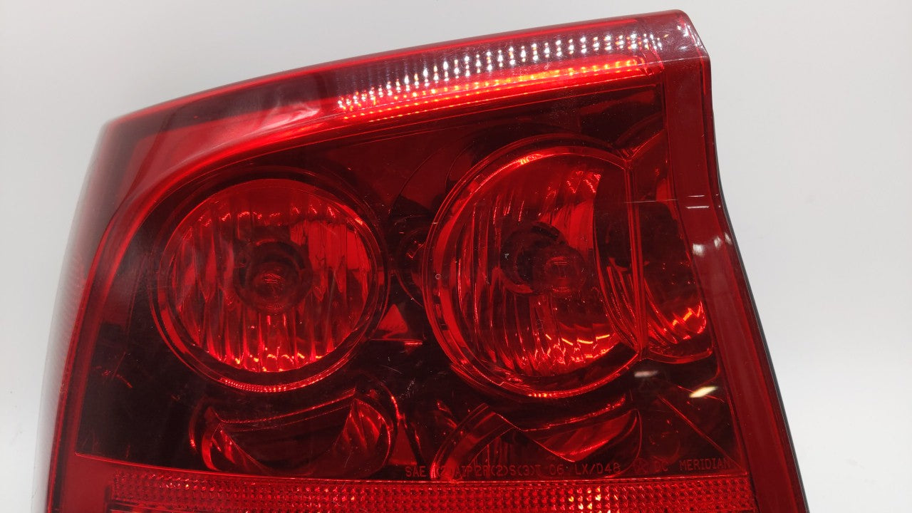 2006-2008 Dodge Charger Tail Light Assembly Driver Left OEM P/N:04805849AD 04805849AB Fits Fits 2006 2007 2008 OEM Used Auto