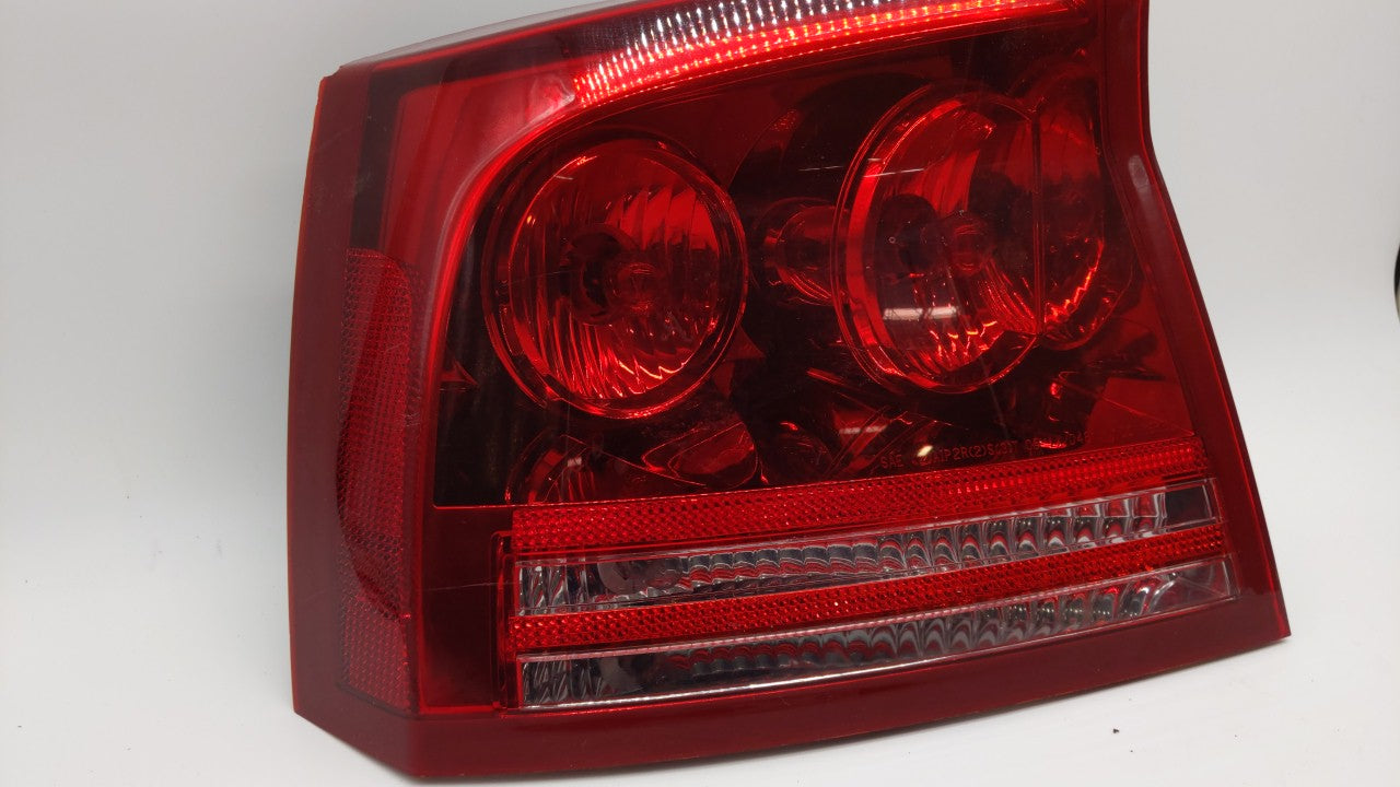 2006-2008 Dodge Charger Tail Light Assembly Driver Left OEM P/N:04805849AD 04805849AB Fits Fits 2006 2007 2008 OEM Used Auto