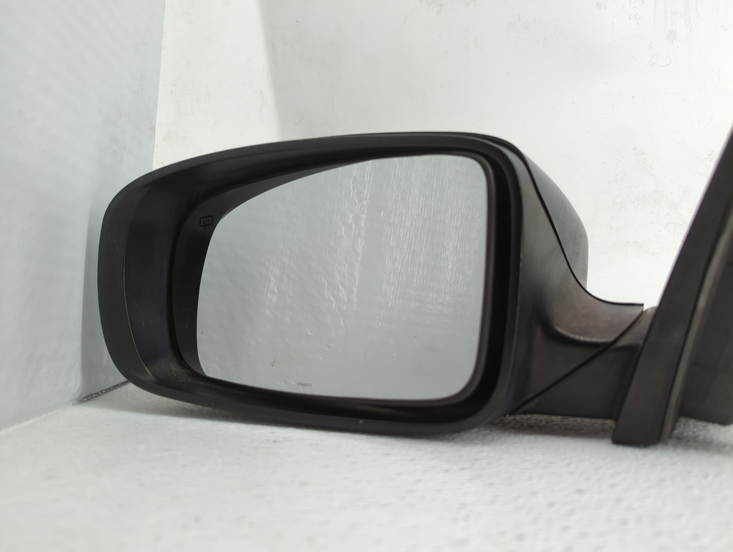 2006-2010 Dodge Charger Driver Side View Mirror - Left Door Mirror OEM Used - Oemusedautoparts1.com