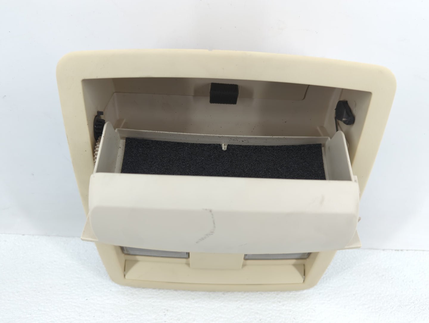 2008 Dodge Charger Overhead Roof Console Light Beige - Oemusedautoparts1.com