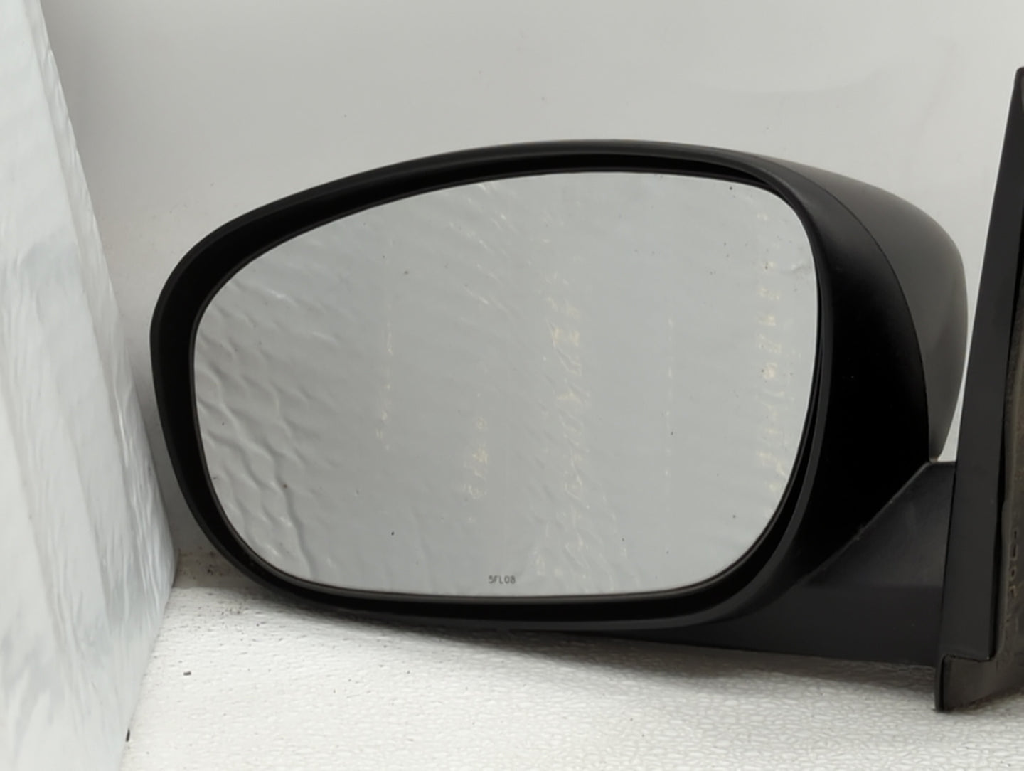 2006-2010 Dodge Charger Driver Side View Mirror - Left Door Mirror OEM Used - Oemusedautoparts1.com