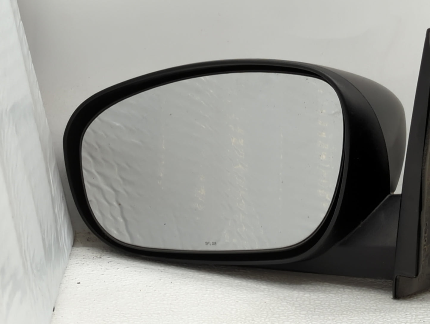 2006-2010 Dodge Charger Driver Side View Mirror - Left Door Mirror OEM Used - Oemusedautoparts1.com