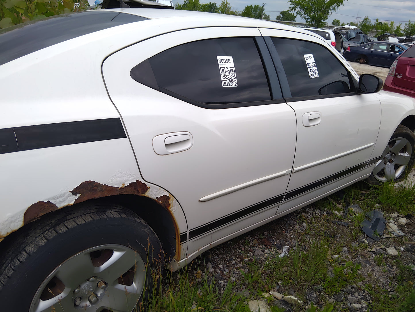 2006-2010 Dodge Charger Passenger Rear Door Oem 5035268 - Oemusedautoparts1.com