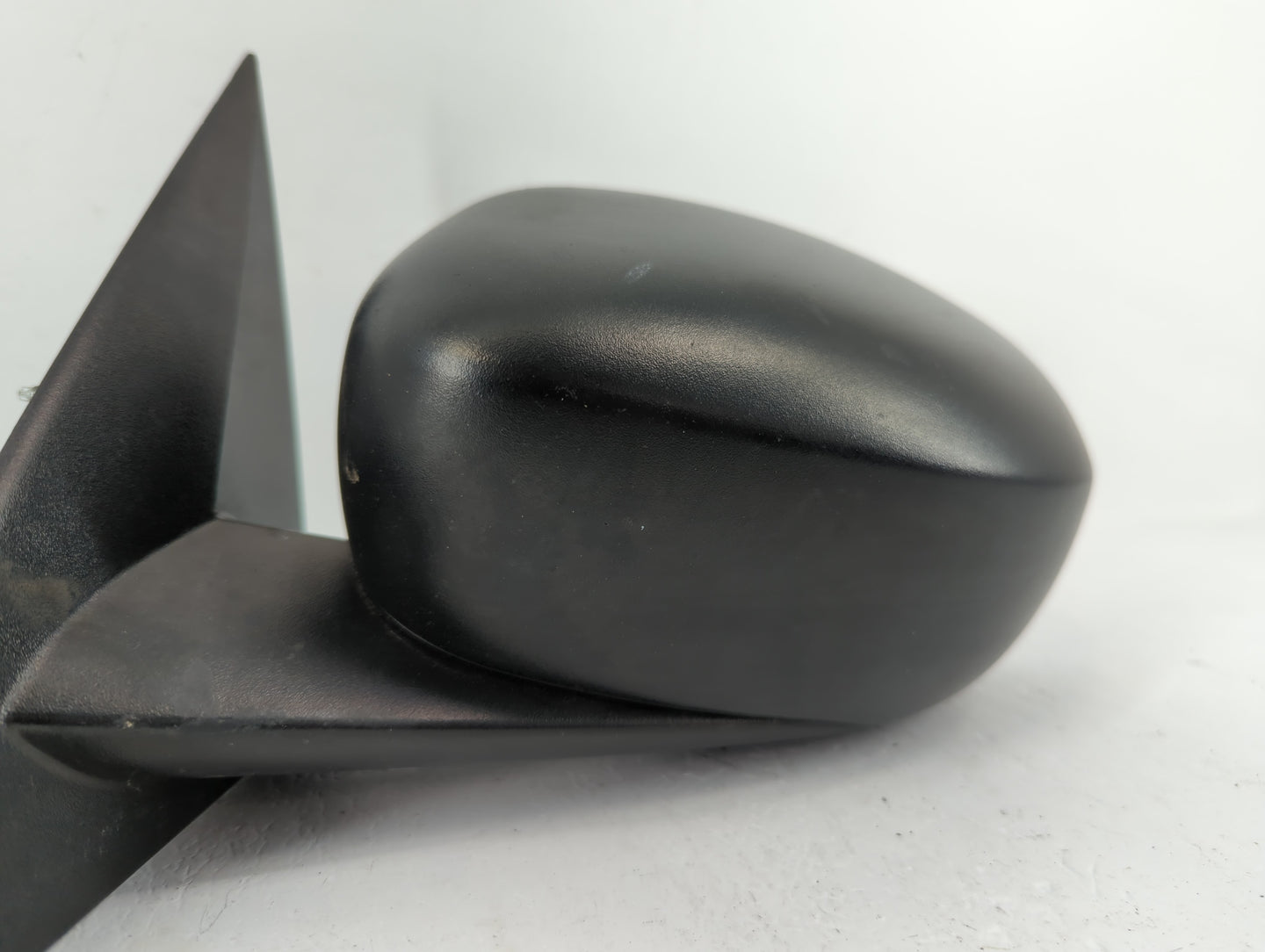 2006-2010 Dodge Charger Driver Side View Mirror - Left Door Mirror OEM Used - Oemusedautoparts1.com