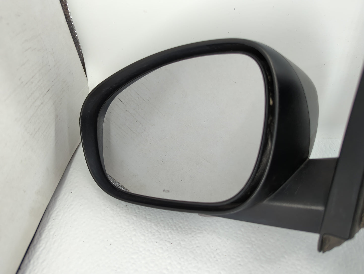 2006-2010 Dodge Charger Driver Side View Mirror - Left Door Mirror OEM Used - Oemusedautoparts1.com