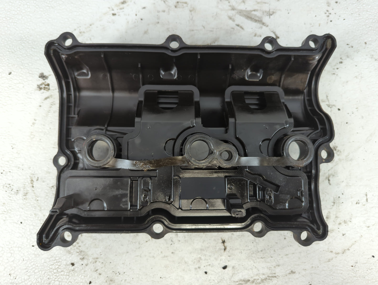 2008 Dodge Charger Driver Left Cylinder Head Valve Cover Fits OEM Used Auto Parts - Oemusedautoparts1.com