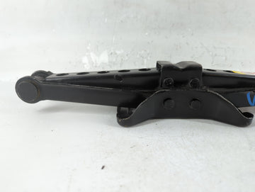 2008 Dodge Charger Spare Scissor Car Jack