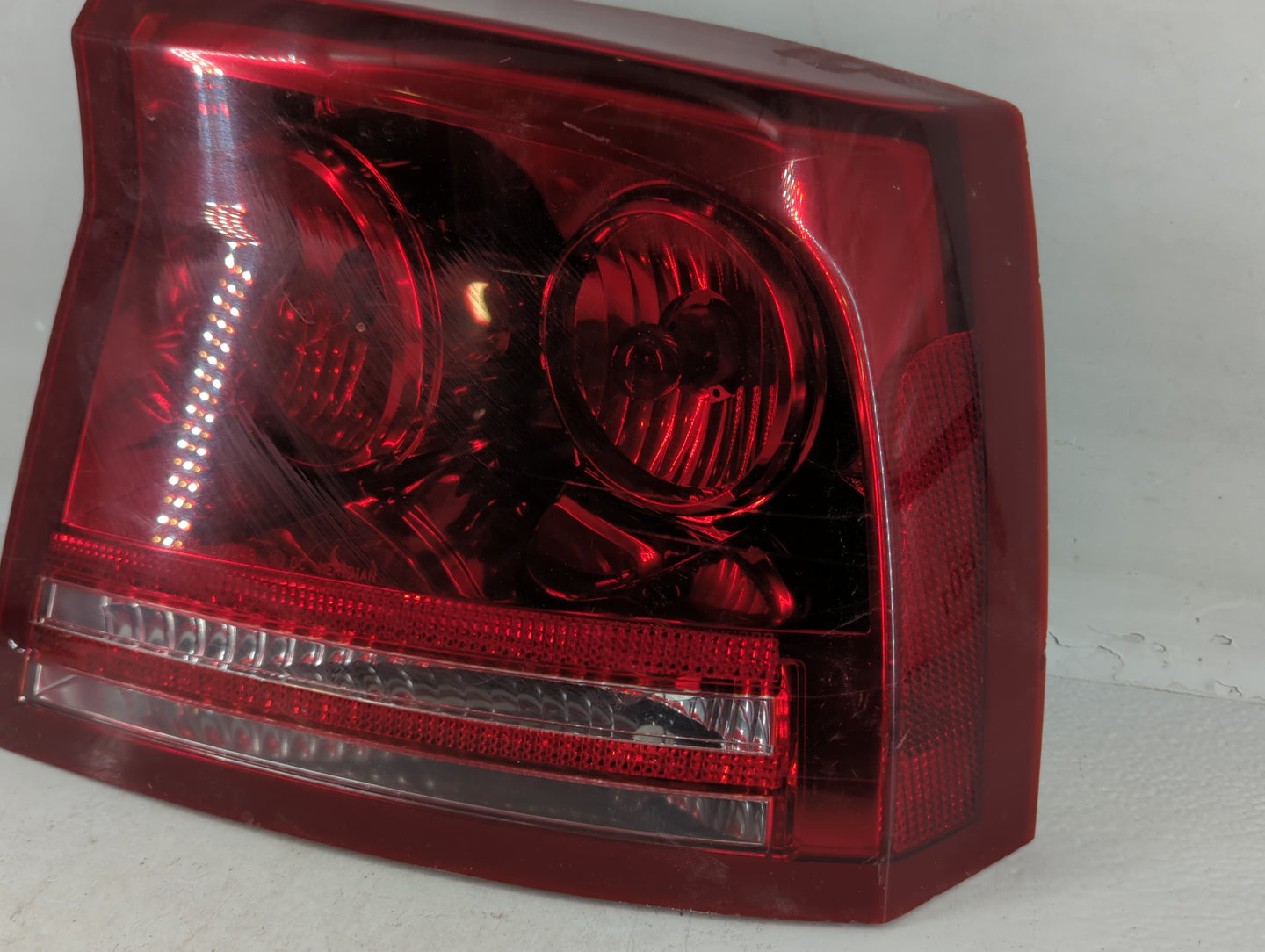 2006-2008 Dodge Charger Tail Light Assembly Passenger Right OEM P/N:04805848AD Fits Fits 2006 2007 2008 OEM Used Auto Parts 