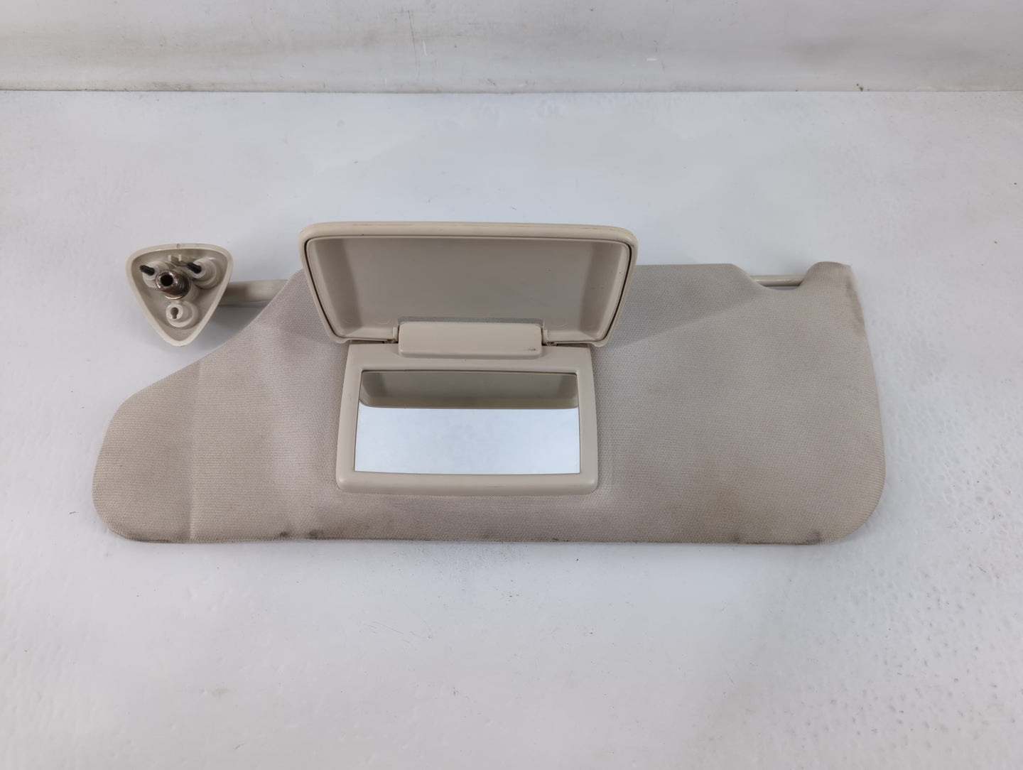 2008-2010 Dodge Charger Sun Visor Shade Replacement Driver Left Mirror Fits Fits 2008 2009 2010 OEM Used Auto Parts - Oemuse