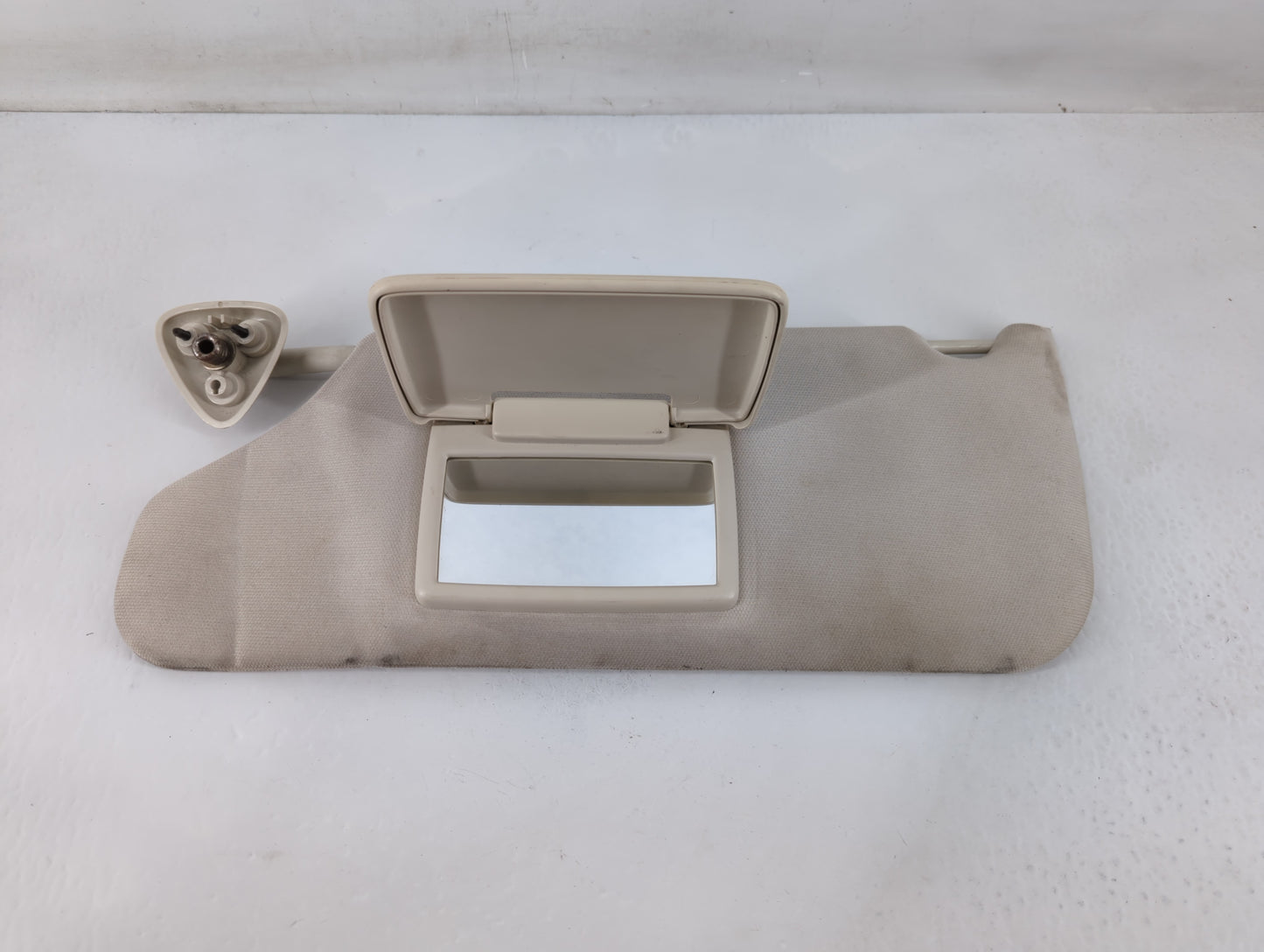 2008-2010 Dodge Charger Sun Visor Shade Replacement Driver Left Mirror Fits Fits 2008 2009 2010 OEM Used Auto Parts - Oemuse