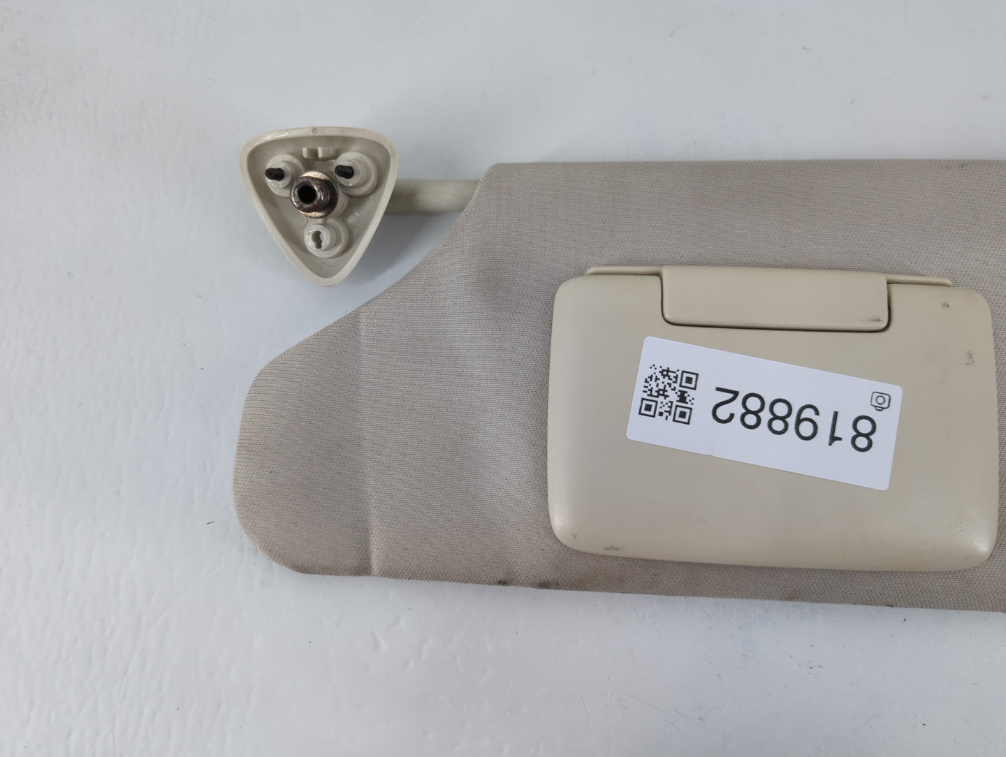 2008-2010 Dodge Charger Sun Visor Shade Replacement Driver Left Mirror Fits Fits 2008 2009 2010 OEM Used Auto Parts - Oemuse