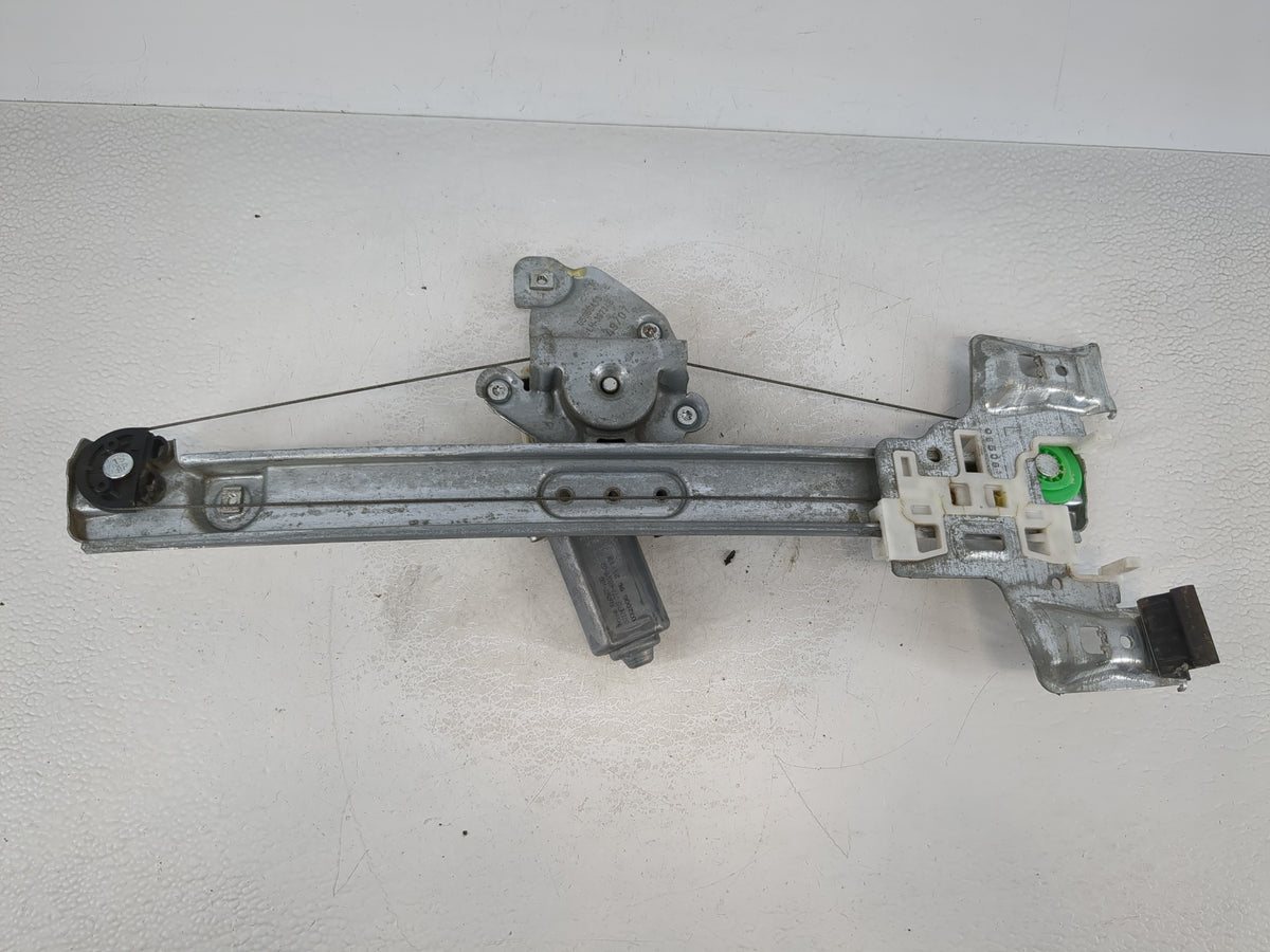 2006-2010 Dodge Charger Used Driver Left Rear Window Regulator 944058 - Oemusedautoparts1.com