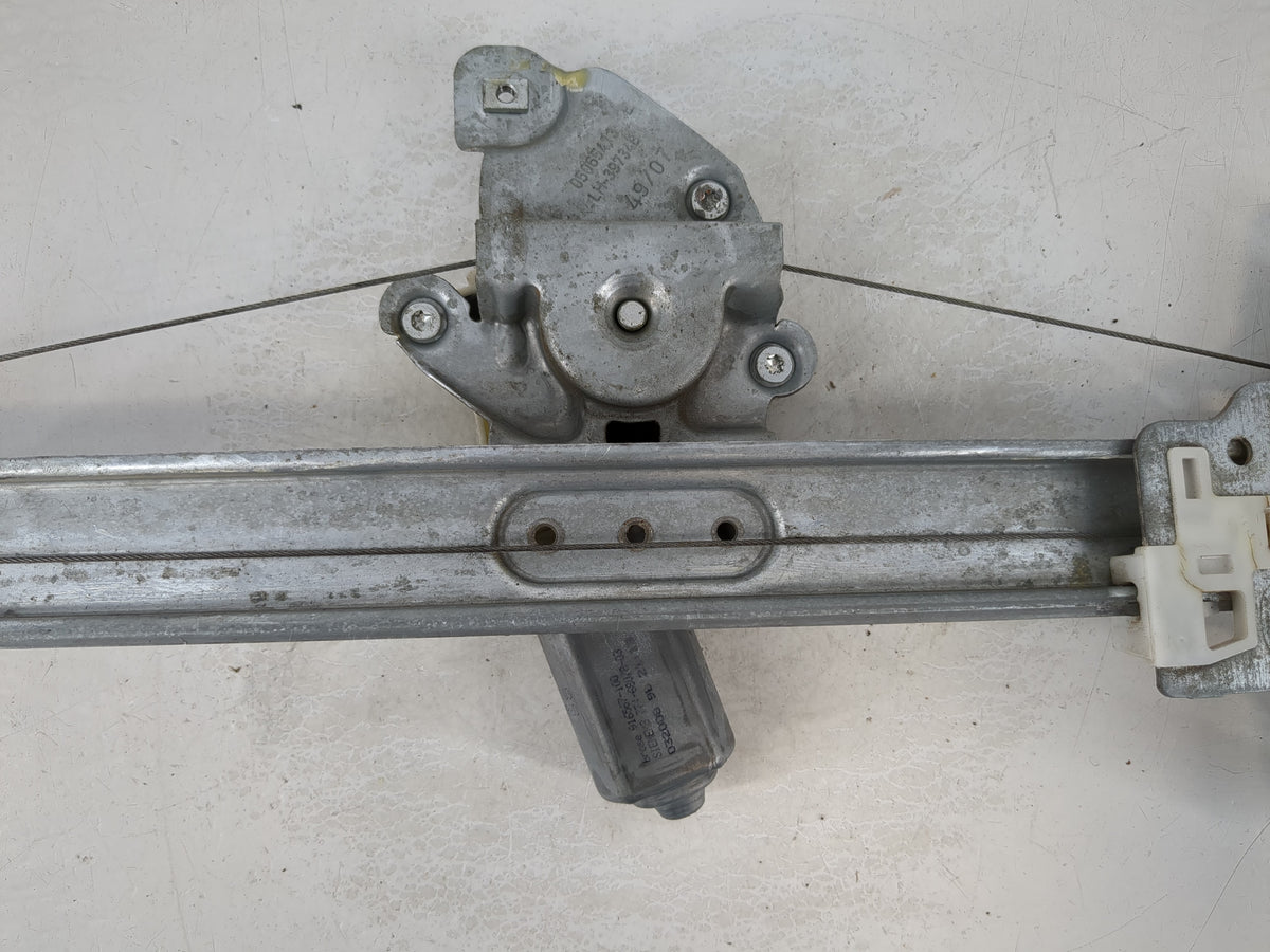 2006-2010 Dodge Charger Used Driver Left Rear Window Regulator 944058 - Oemusedautoparts1.com