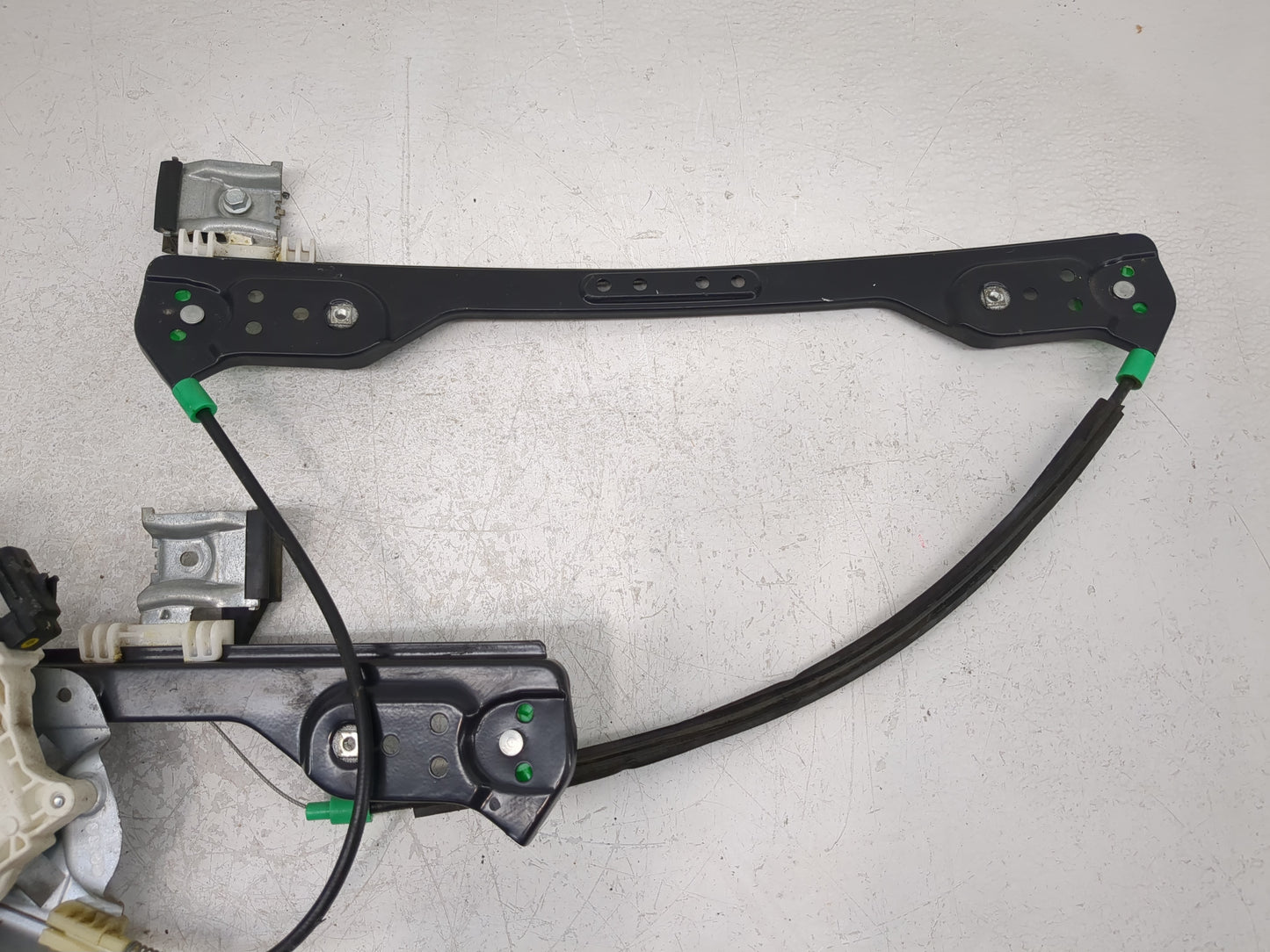 2006-2010 Dodge Charger Used Window Regulator Passenger Front 967013 - Oemusedautoparts1.com