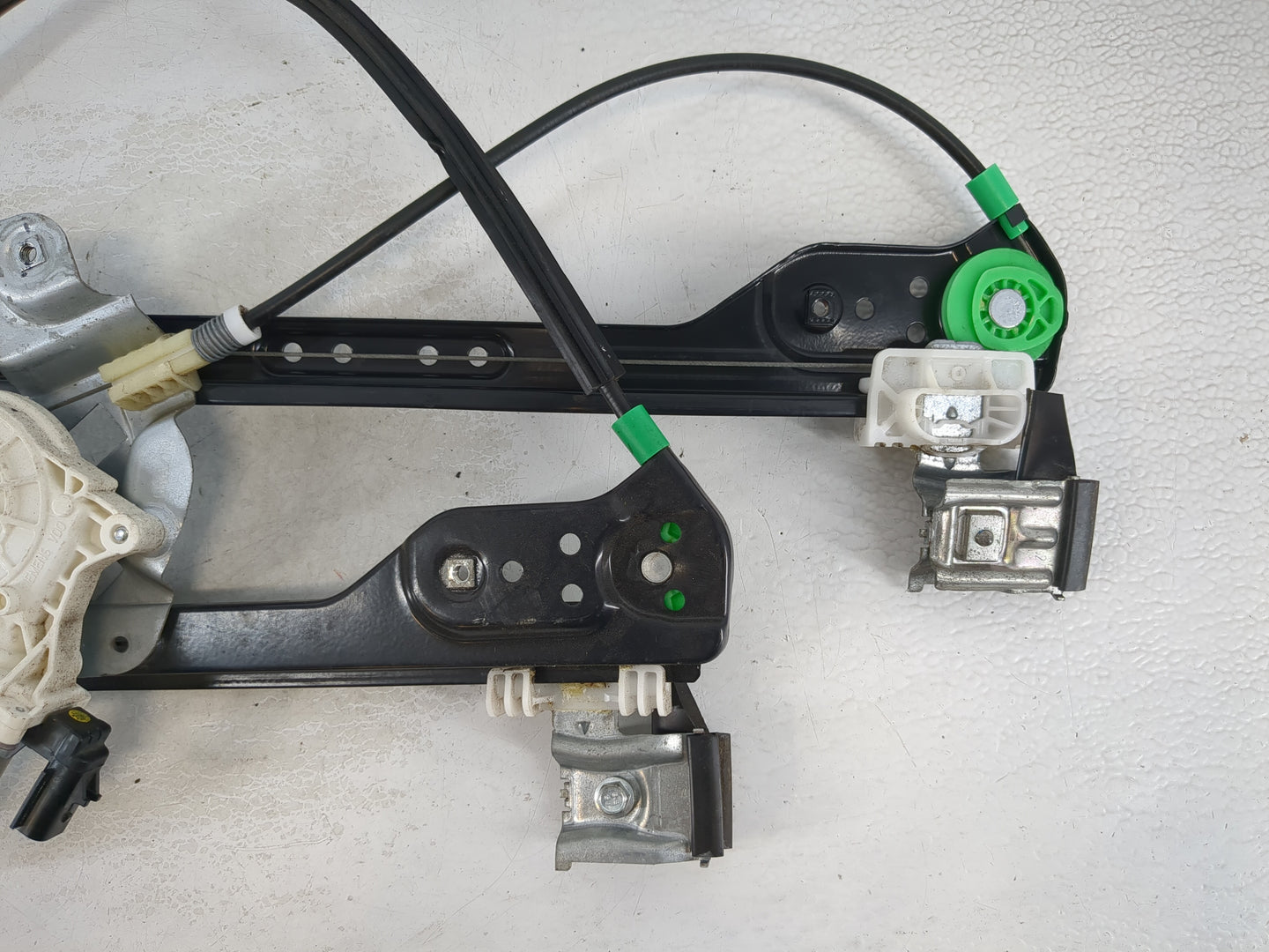 2006-2010 Dodge Charger Driver Left Front Window Regulator 968107 - Oemusedautoparts1.com