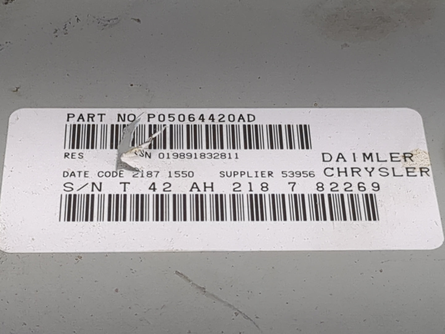 2008-2010 Dodge Dakota Radio AM FM Cd Player Receiver Replacement P/N:P05064420AD Fits Fits 2008 2009 2010 OEM Used Auto Par