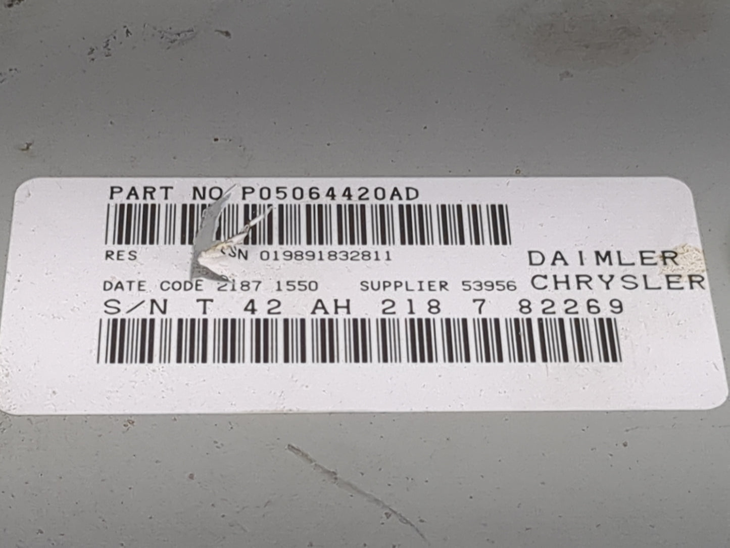 2008-2010 Dodge Dakota Radio AM FM Cd Player Receiver Replacement P/N:P05064420AD Fits Fits 2008 2009 2010 OEM Used Auto Par