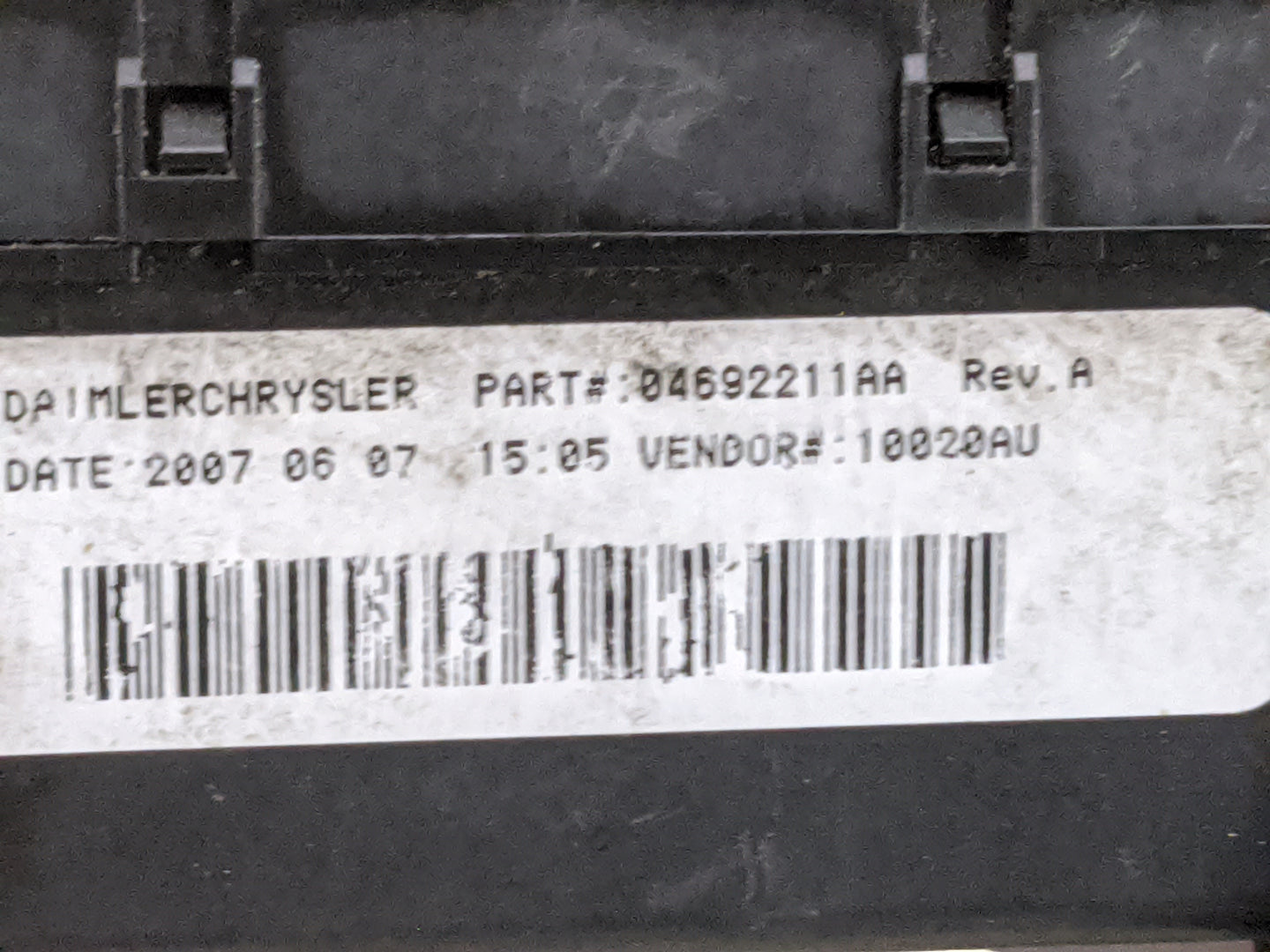 2008-2011 Dodge Dakota Fusebox Fuse Box Panel Relay Module P/N:04692211AA Fits Fits 2008 2009 2010 2011 OEM Used Auto Parts 