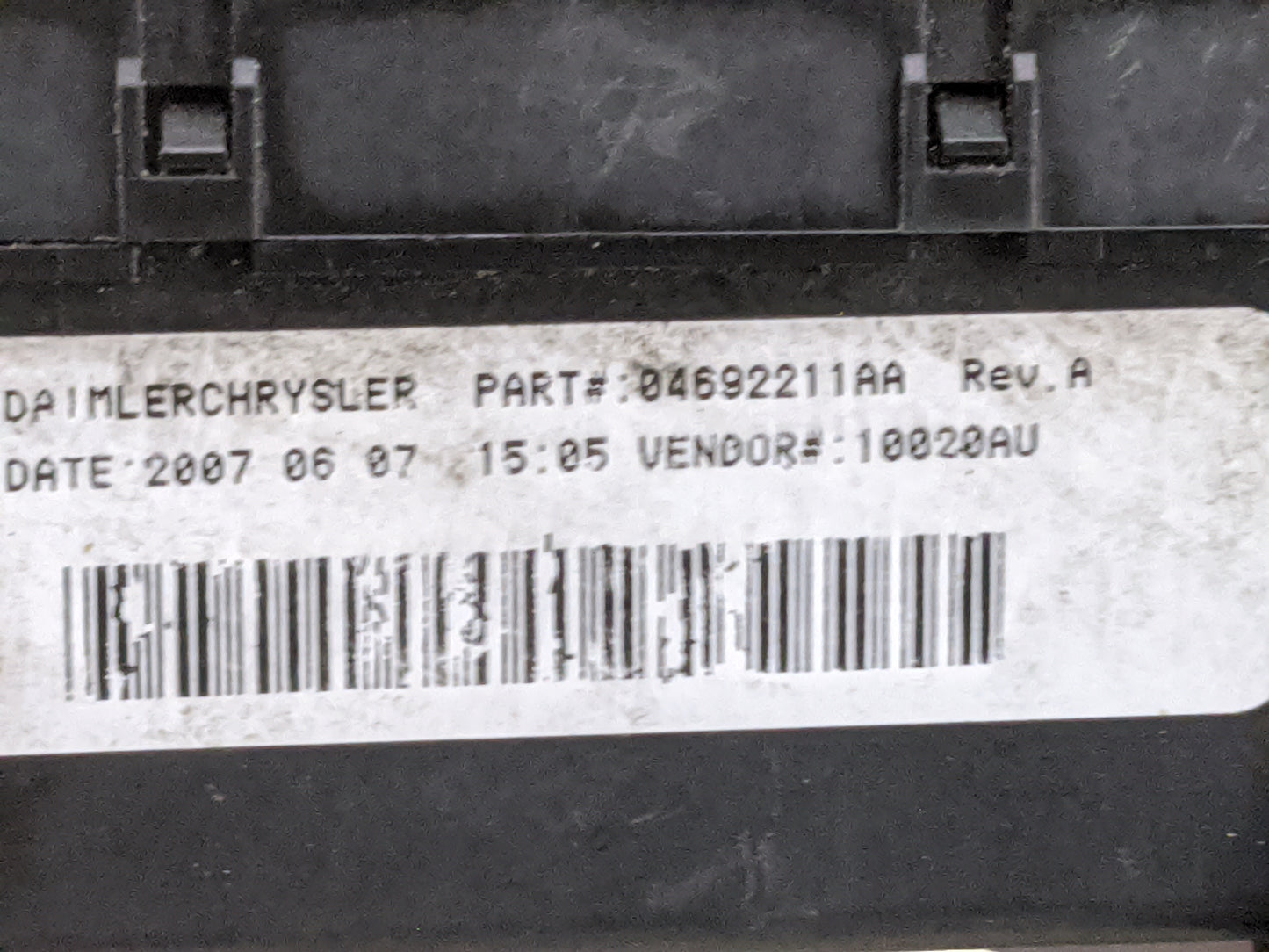 2008-2011 Dodge Dakota Fusebox Fuse Box Panel Relay Module P/N:04692211AA Fits Fits 2008 2009 2010 2011 OEM Used Auto Parts 