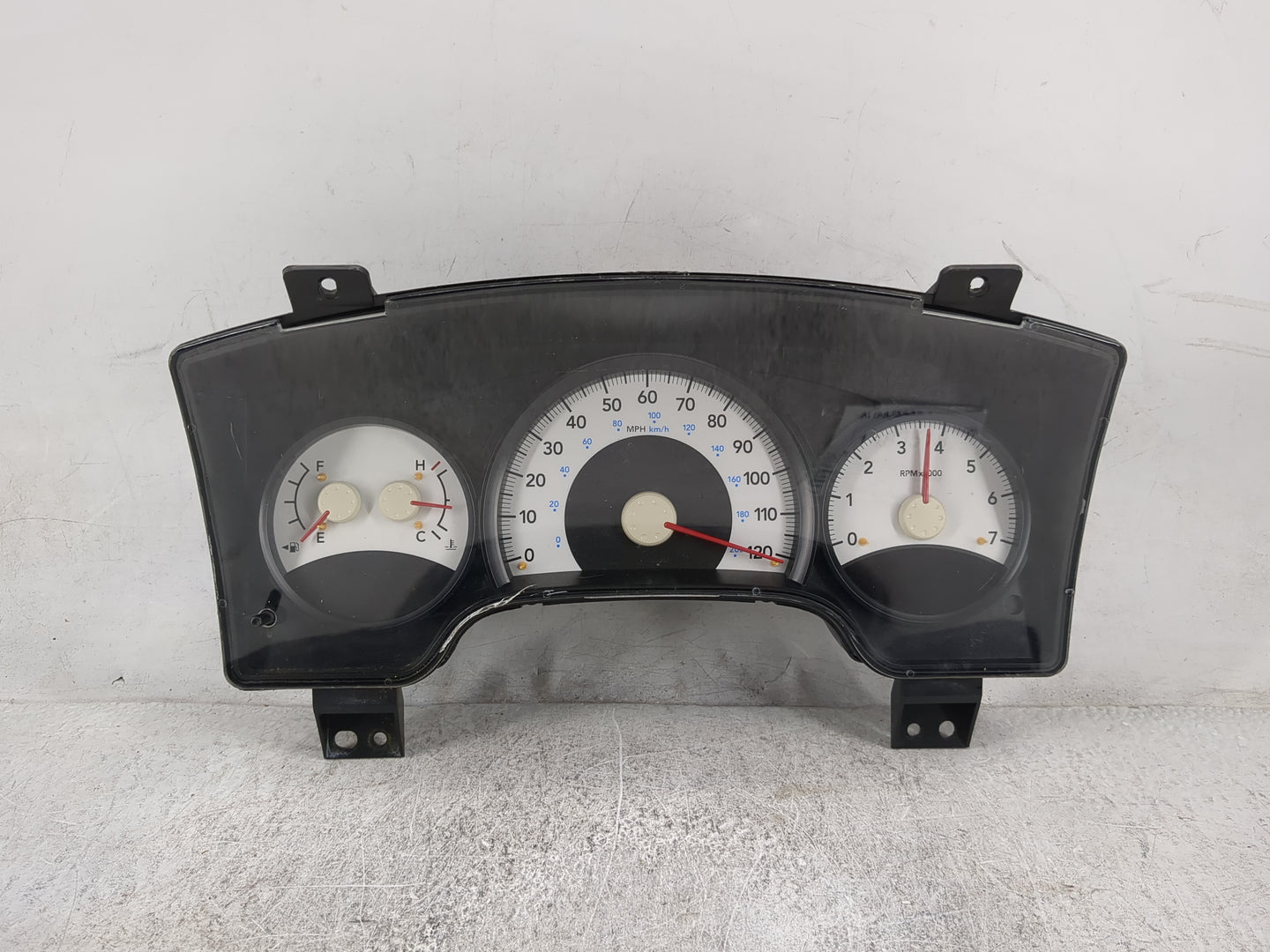 2007-2008 Dodge Dakota Instrument Cluster Speedometer Gauges P/N:P05172144AC Miles: Fits Fits 2007 2008 OEM Used Auto Parts 