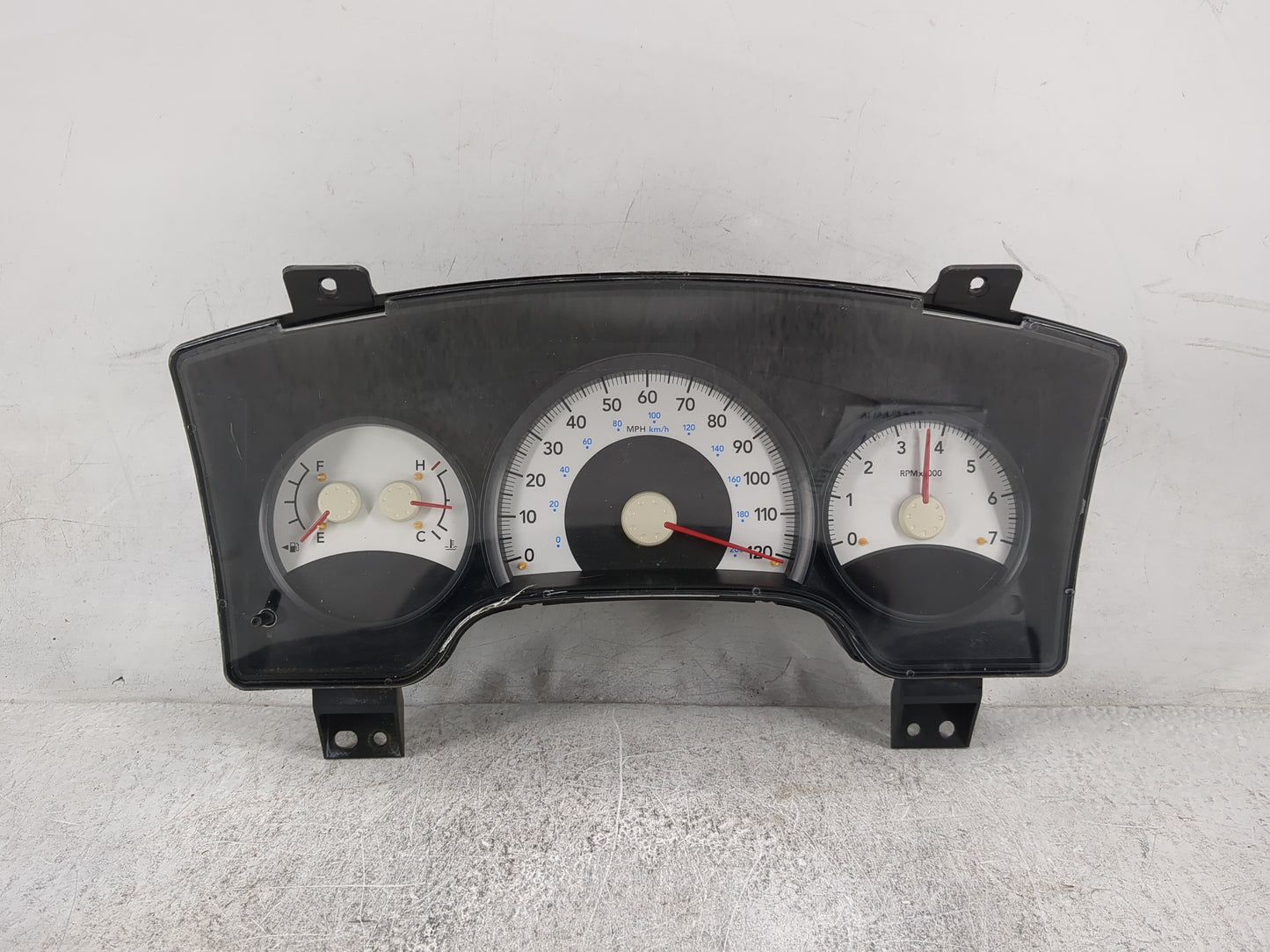 2007-2008 Dodge Dakota Instrument Cluster Speedometer Gauges P/N:P05172144AC Miles: Fits Fits 2007 2008 OEM Used Auto Parts 