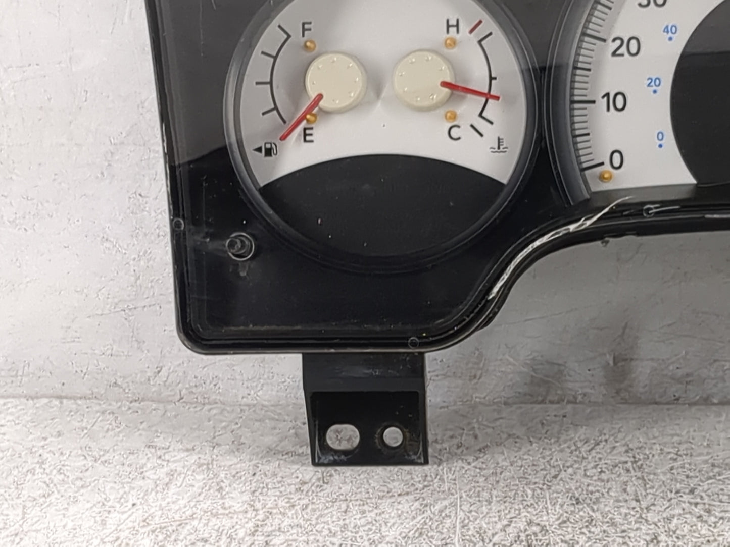 2007-2008 Dodge Dakota Instrument Cluster Speedometer Gauges P/N:P05172144AC Miles: Fits Fits 2007 2008 OEM Used Auto Parts 