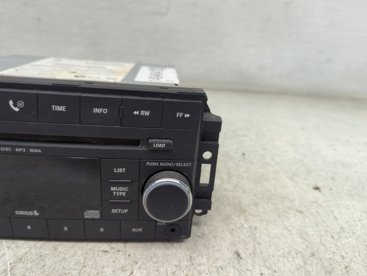 2008 Dodge Dakota Radio AM FM Cd Player Receiver Replacement P/N:05064922AG Fits OEM Used Auto Parts - Oemusedautoparts1.com