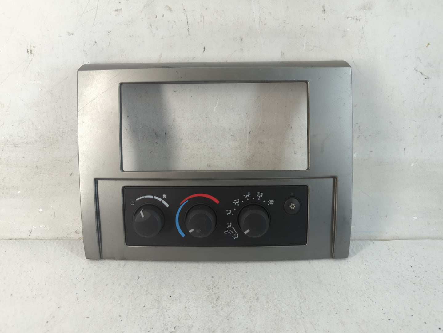 2008-2011 Dodge Dakota Climate Control Module Temperature AC/Heater Replacement Fits Fits 2008 2009 2010 2011 OEM Used Auto 