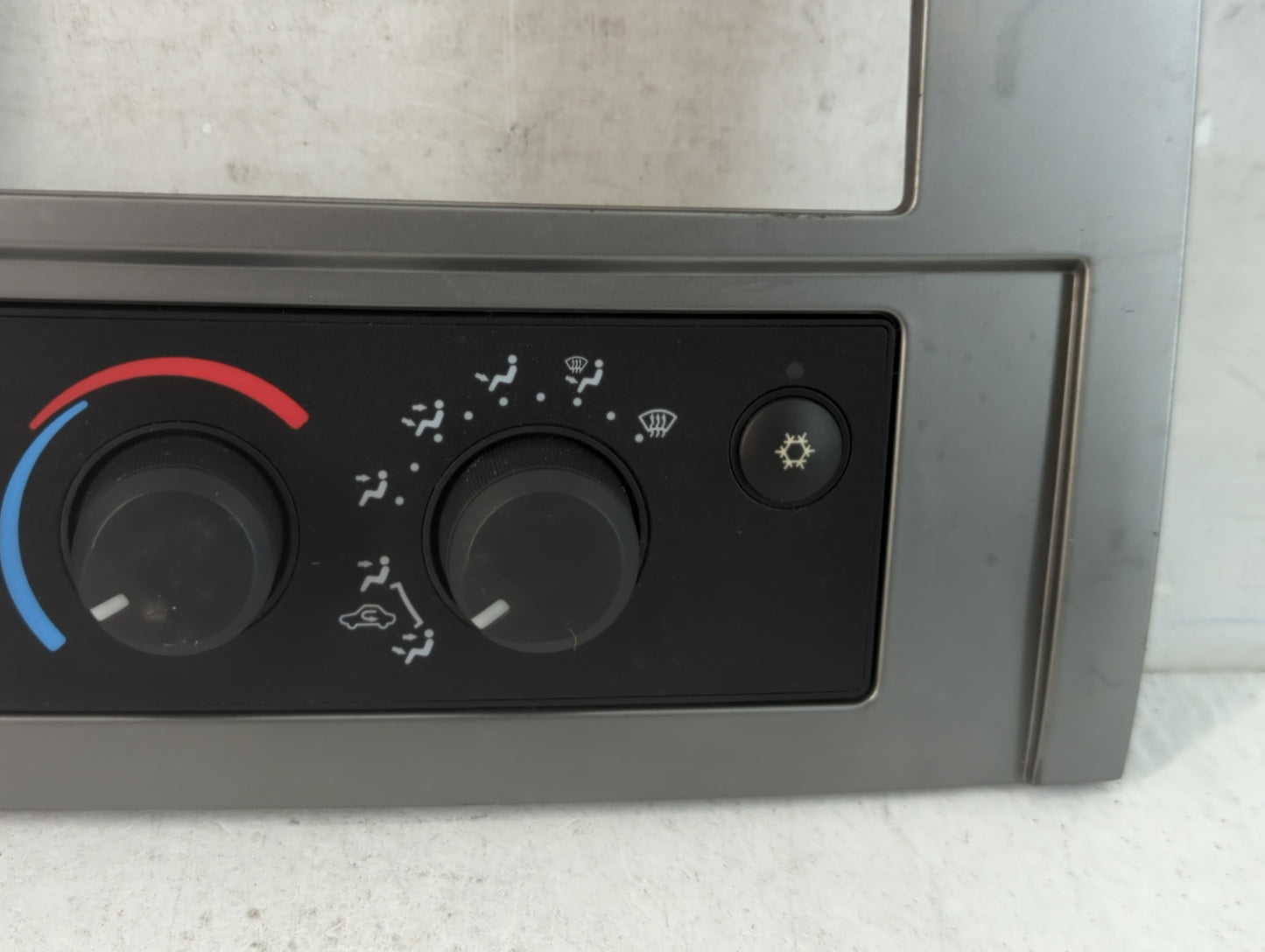 2008-2011 Dodge Dakota Climate Control Module Temperature AC/Heater Replacement Fits Fits 2008 2009 2010 2011 OEM Used Auto 