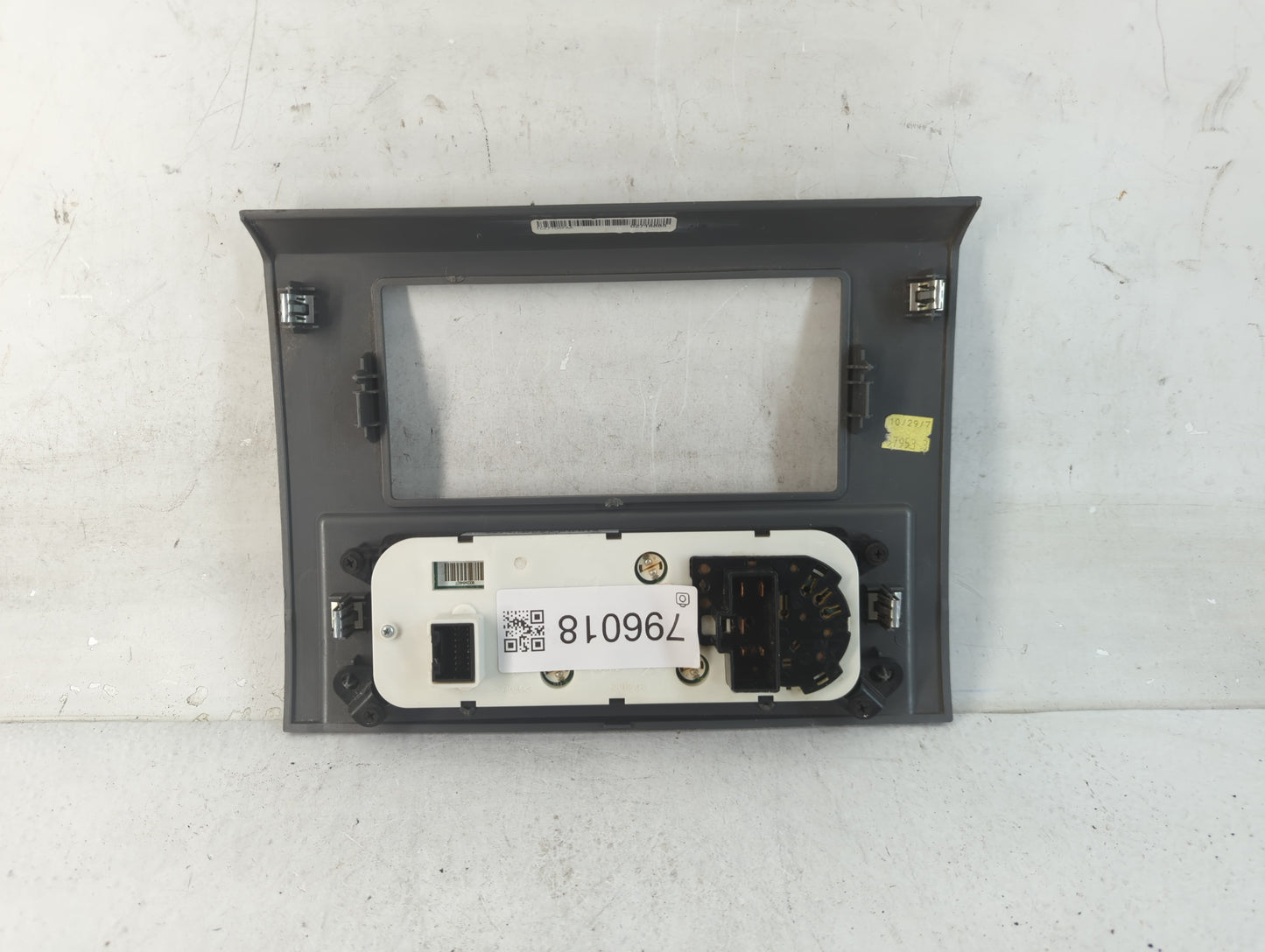 2008-2011 Dodge Dakota Climate Control Module Temperature AC/Heater Replacement Fits Fits 2008 2009 2010 2011 OEM Used Auto 